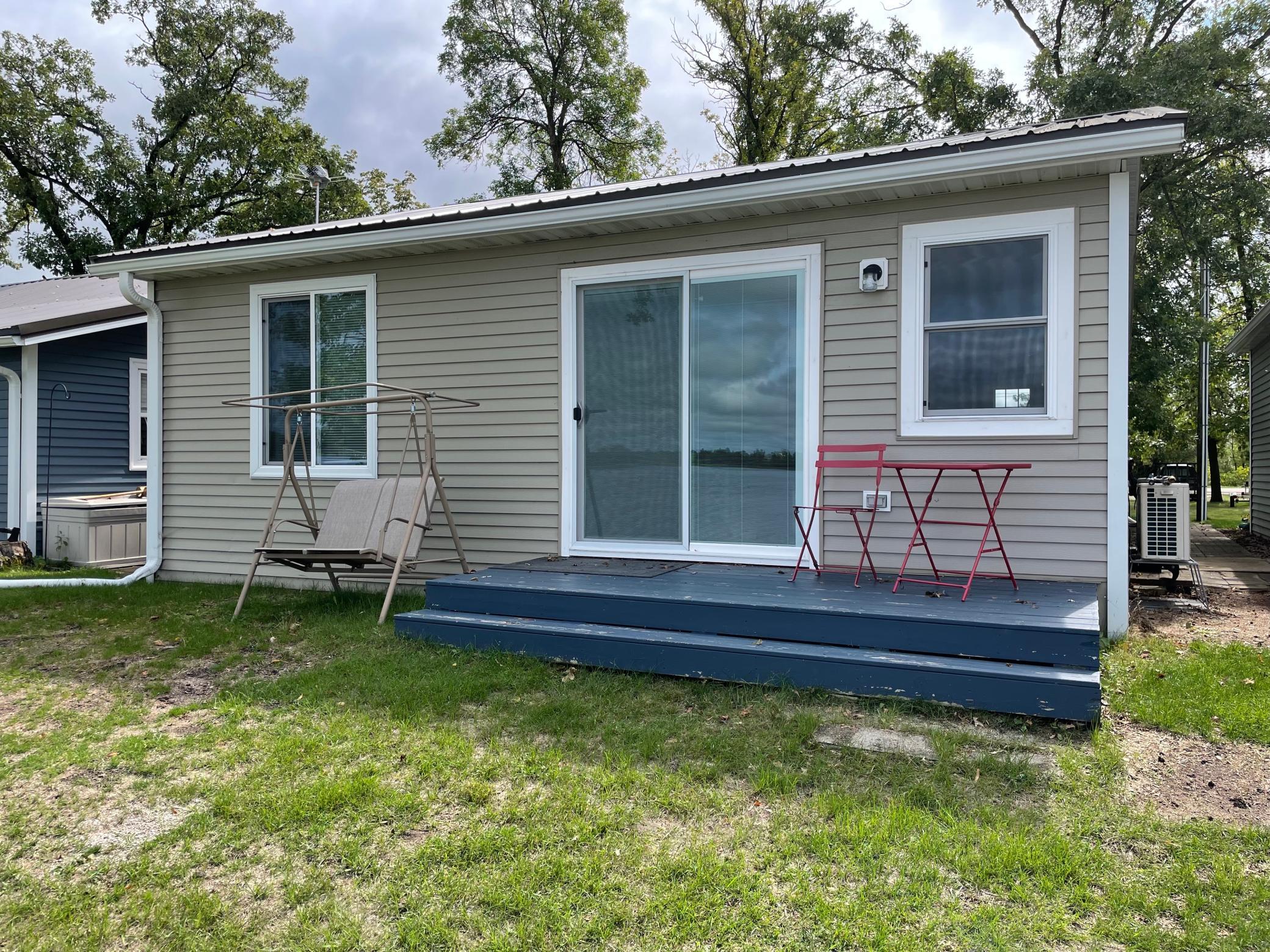 1963 single family home for sale at 27096 Little Floyd Lake Road, Unit 3 in Detroit Lakes, MN — 3 bed, 1 bath (photo 4 of 10)