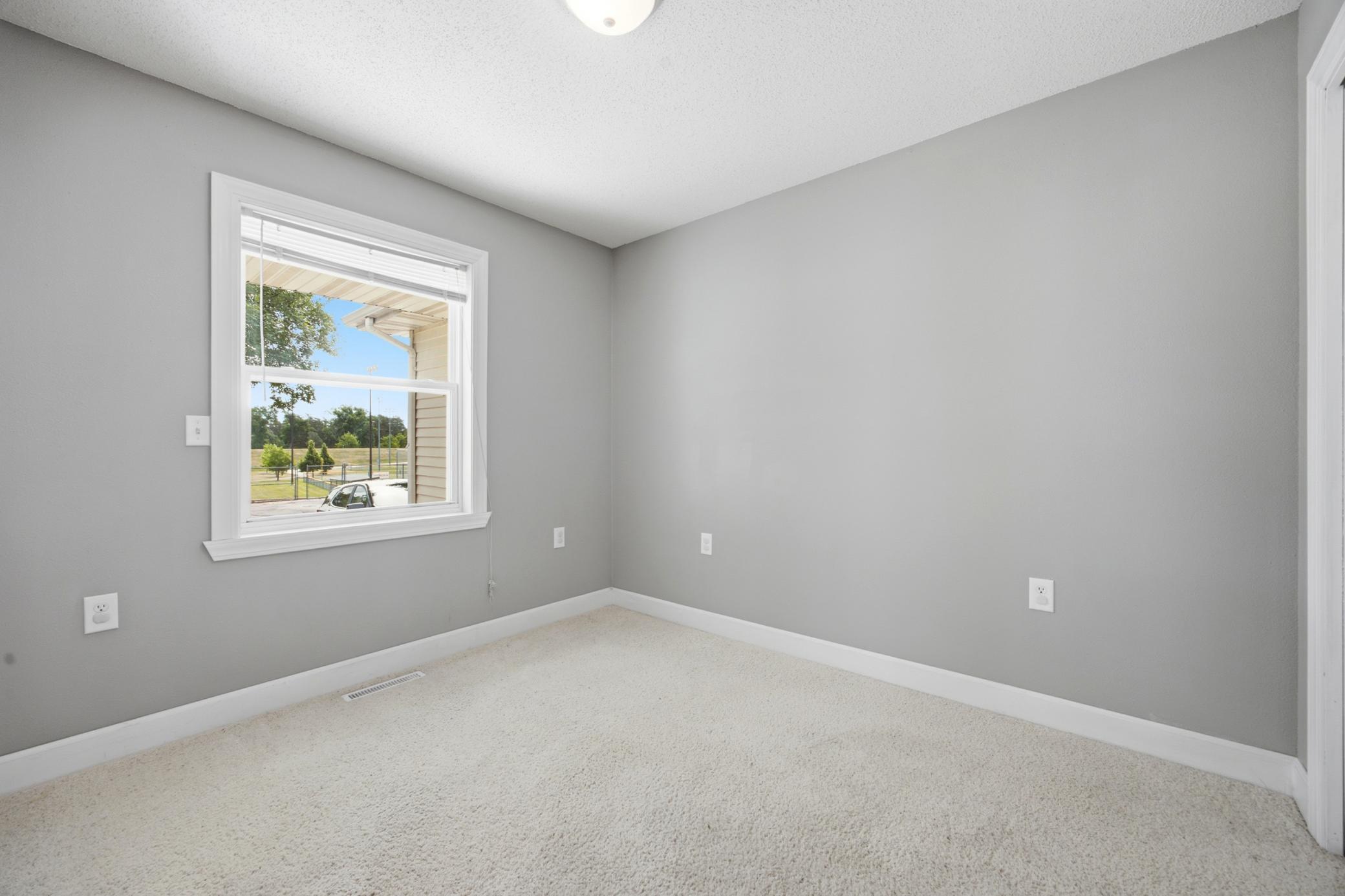 1026 OAK N Street, Fargo ND 58102 - Photo 13 of 26
