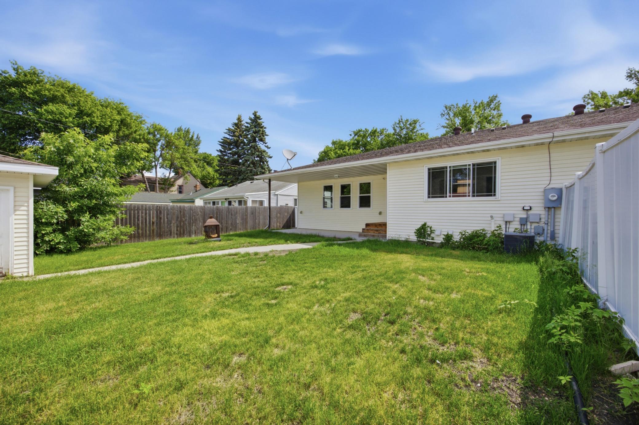 1026 OAK N Street, Fargo ND 58102 - Photo 25 of 26