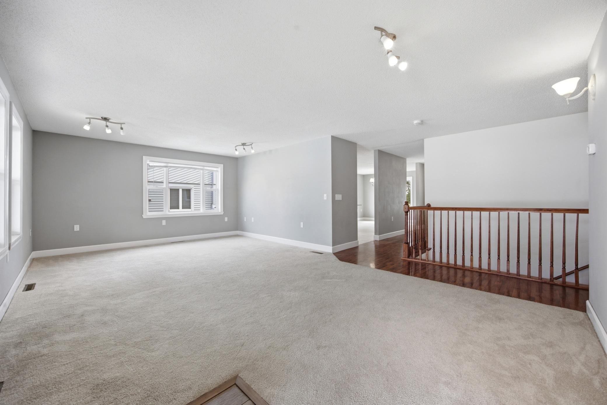 1026 OAK N Street, Fargo ND 58102 - Photo 9 of 26