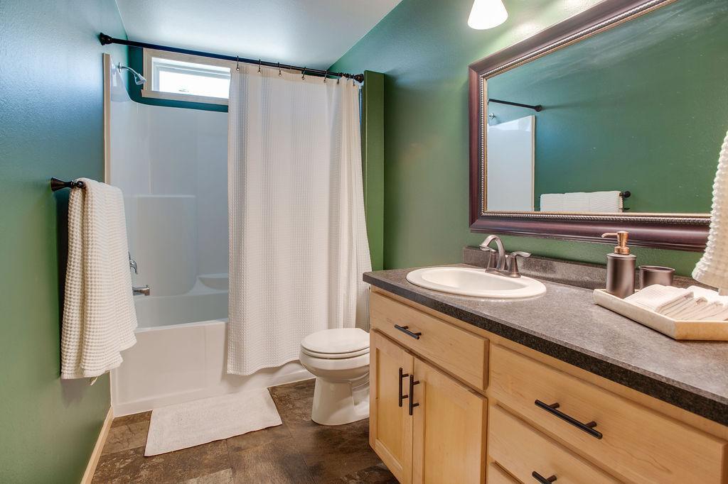 4718 54th S Street, Fargo ND 58104 - Photo 31 of 56