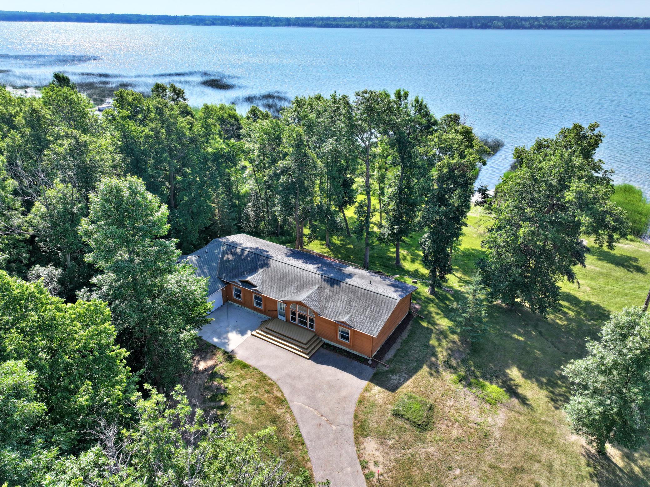 2007 single family home for sale at 21100 Fir Trail in Park Rapids, MN — 3 bed, 3 bath