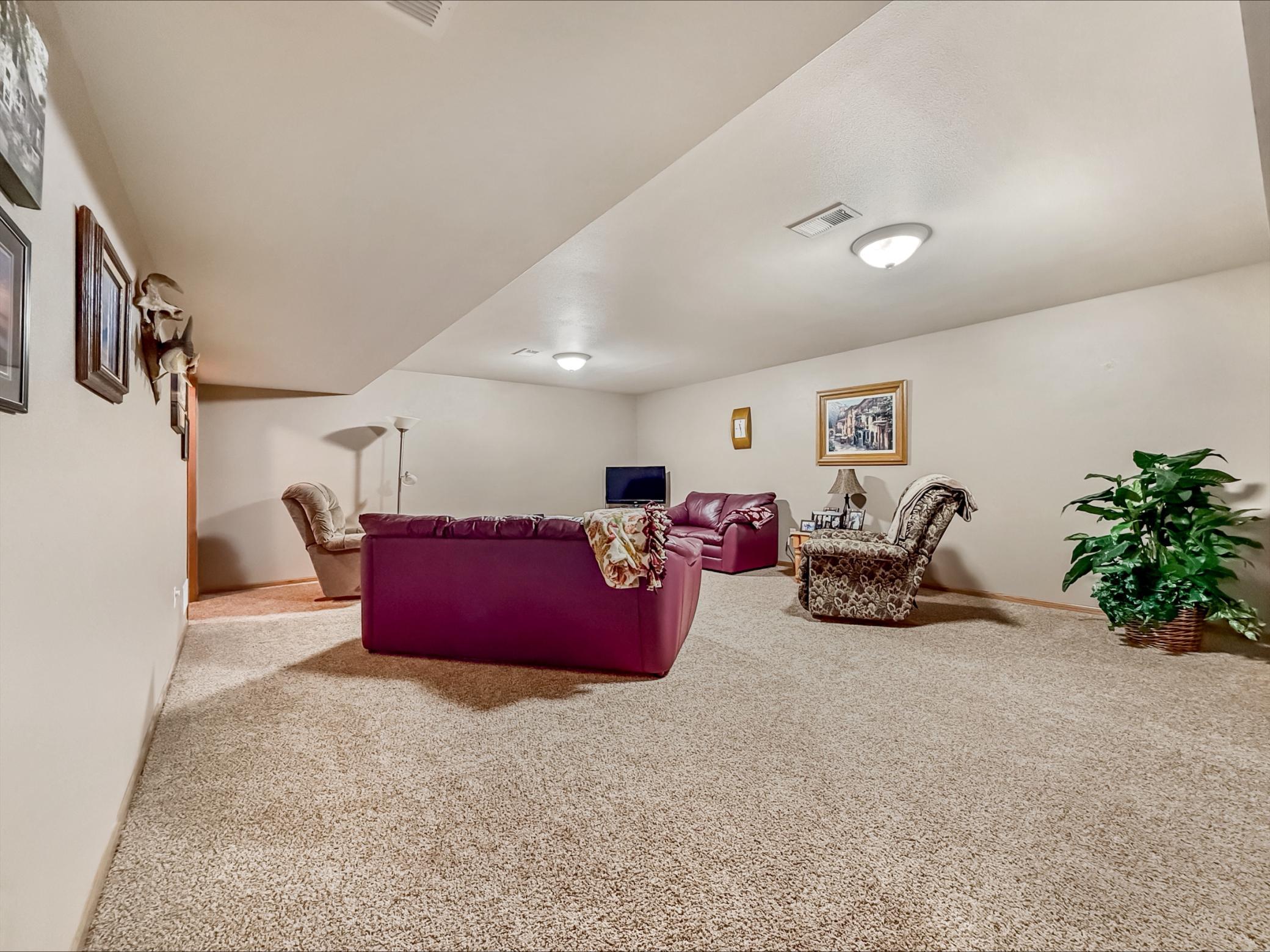 2007 townhouse for sale at 500 Shoreacres Court SW in Bemidji, MN — 3 bed, 3 bath (photo 3 of 33)