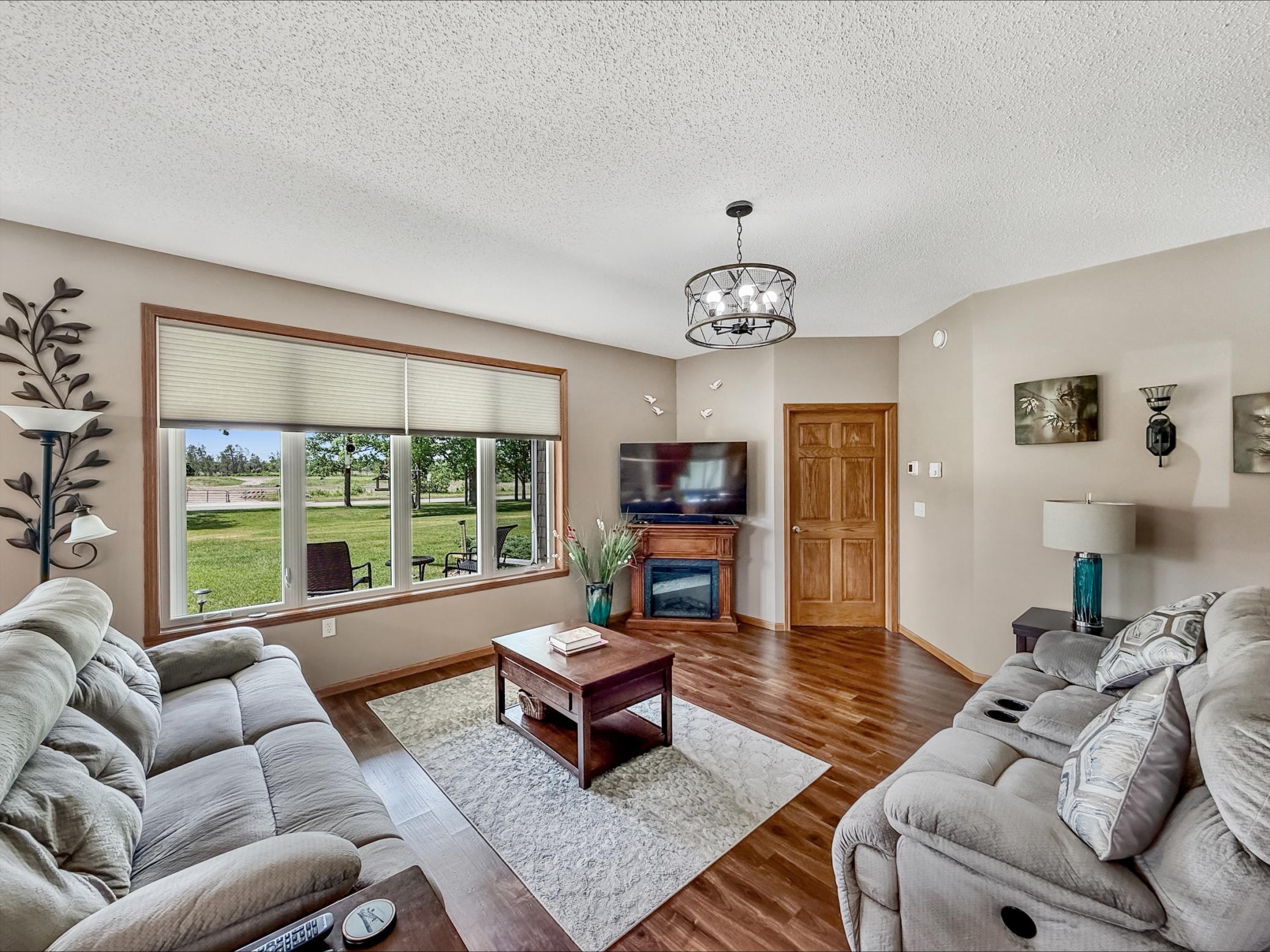 2007 townhouse for sale at 500 Shoreacres Court SW in Bemidji, MN — 3 bed, 3 bath (photo 6 of 33)