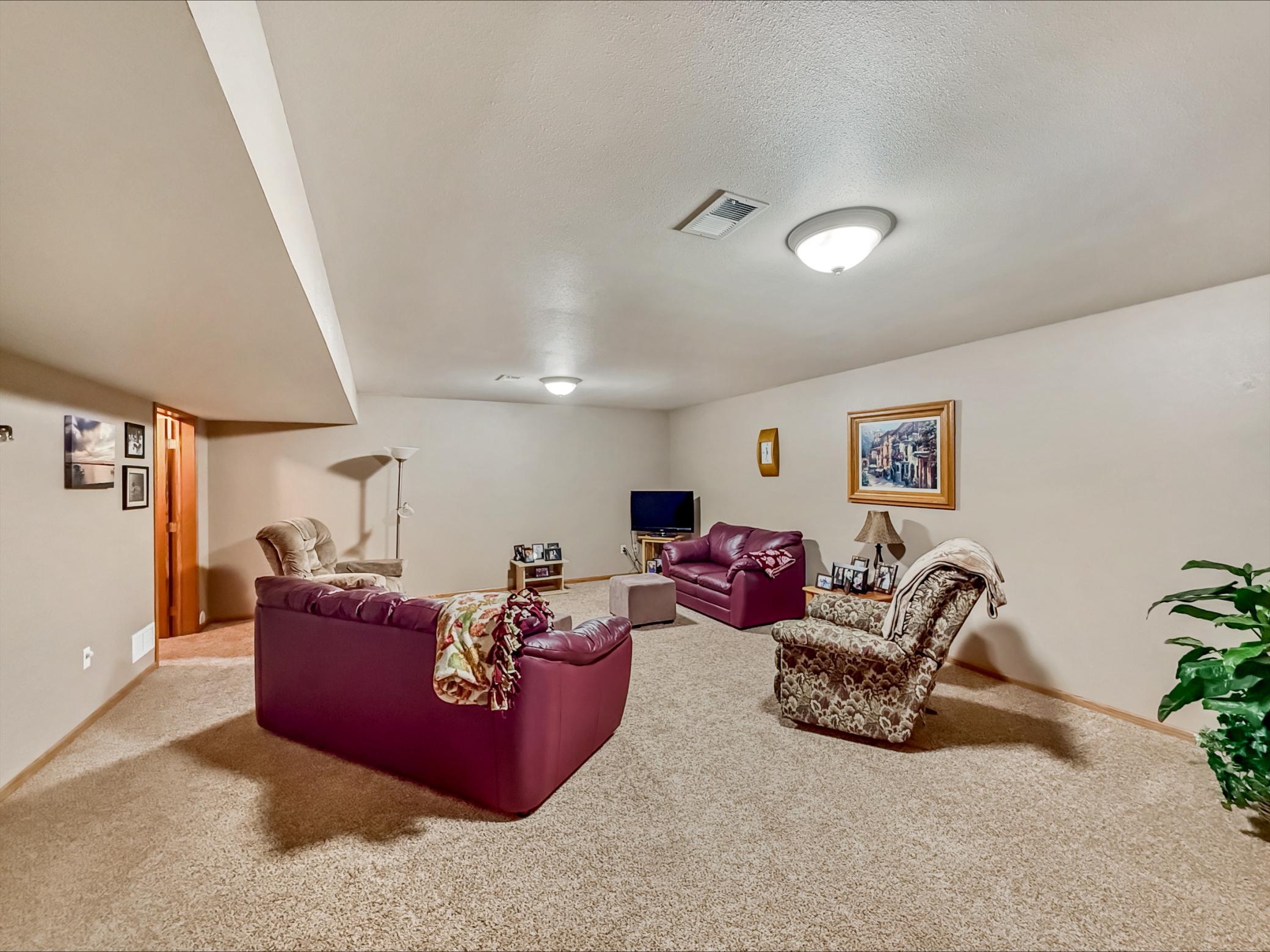 2007 townhouse for sale at 500 Shoreacres Court SW in Bemidji, MN — 3 bed, 3 bath (photo 8 of 33)