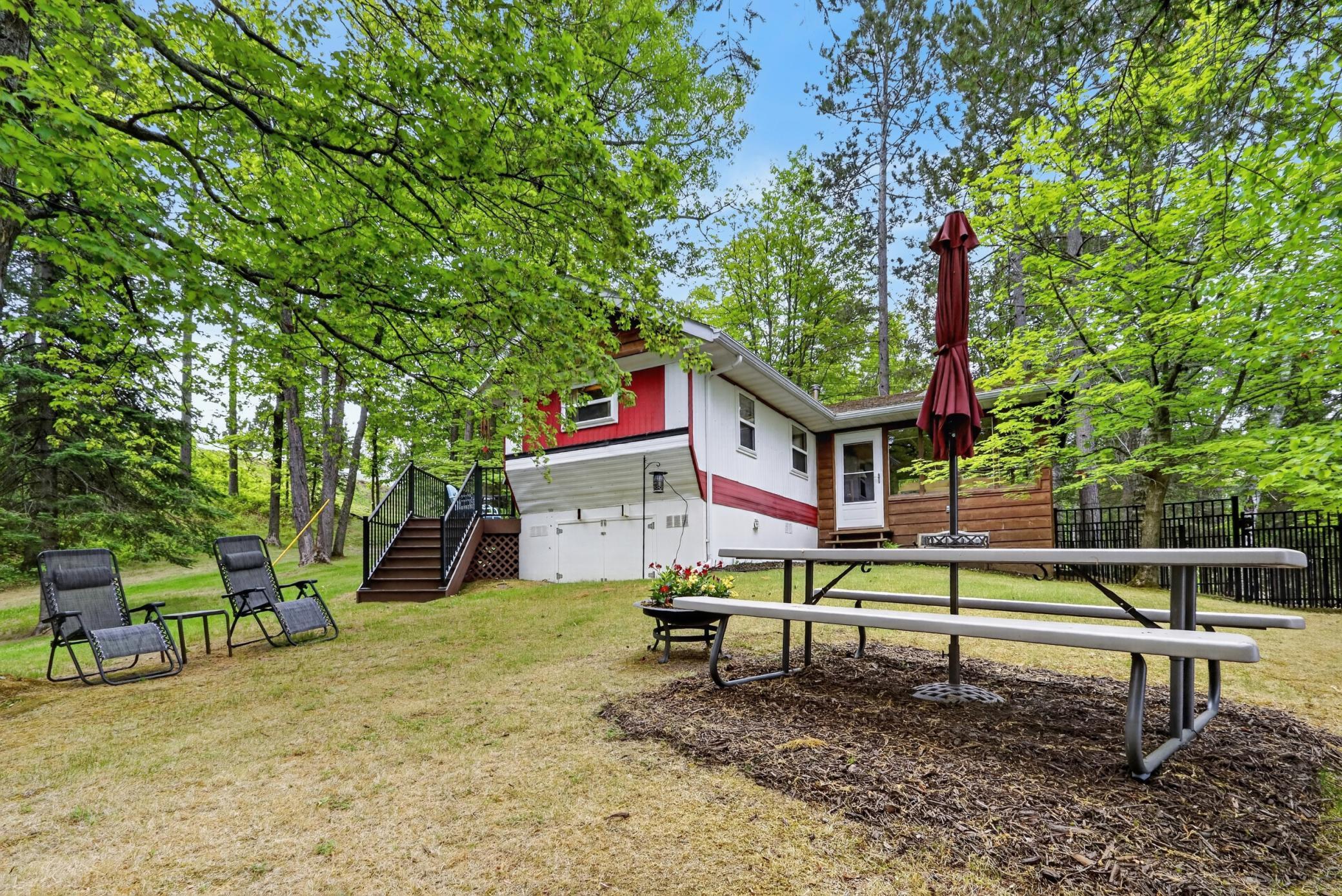 1967 single family home for sale at 35794 N Moose Point Road in Grand Rapids, MN — 2 bed, 1 bath (photo 11 of 35)