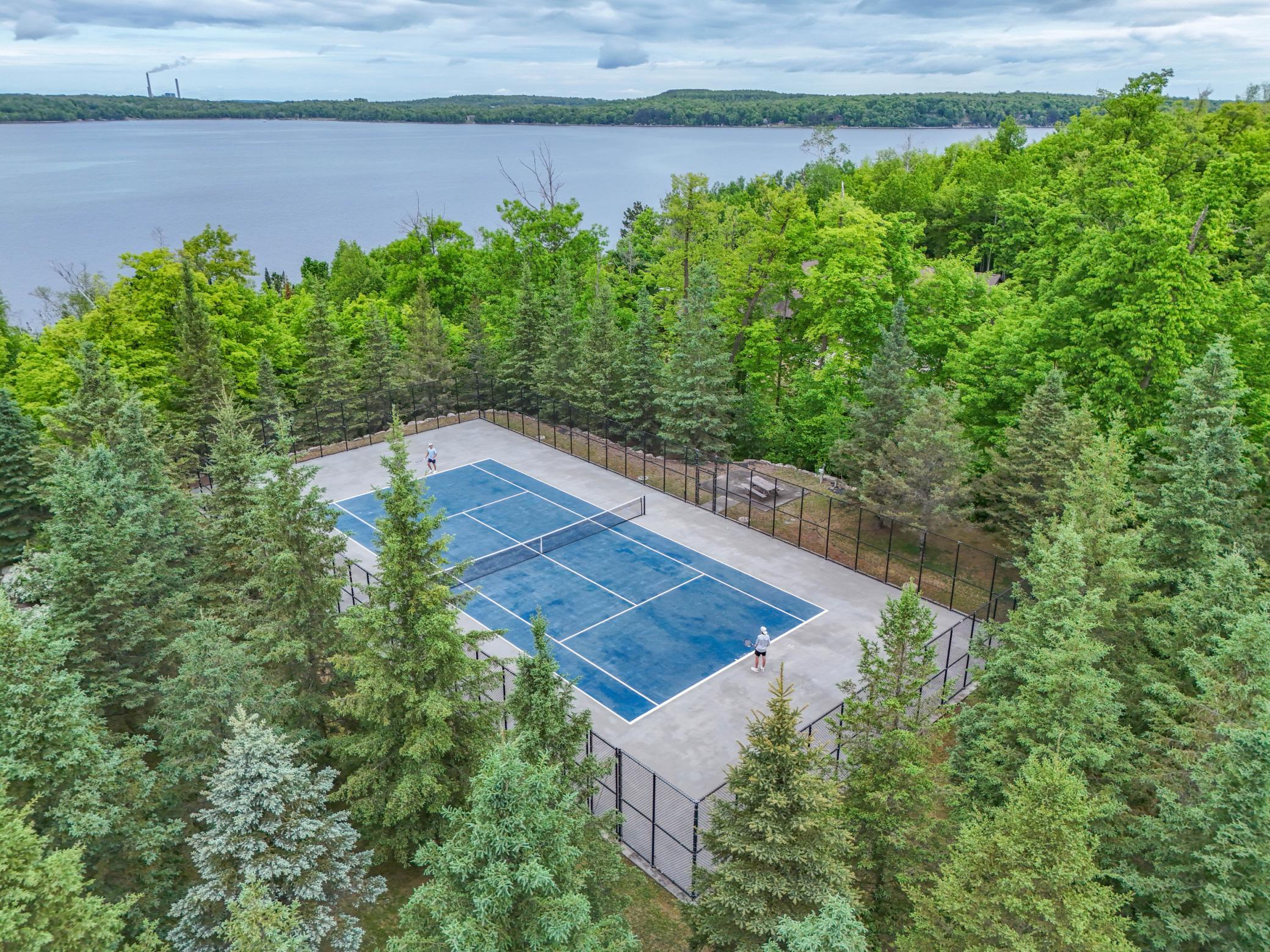 1967 single family home for sale at 35794 N Moose Point Road in Grand Rapids, MN — 2 bed, 1 bath (photo 16 of 35)