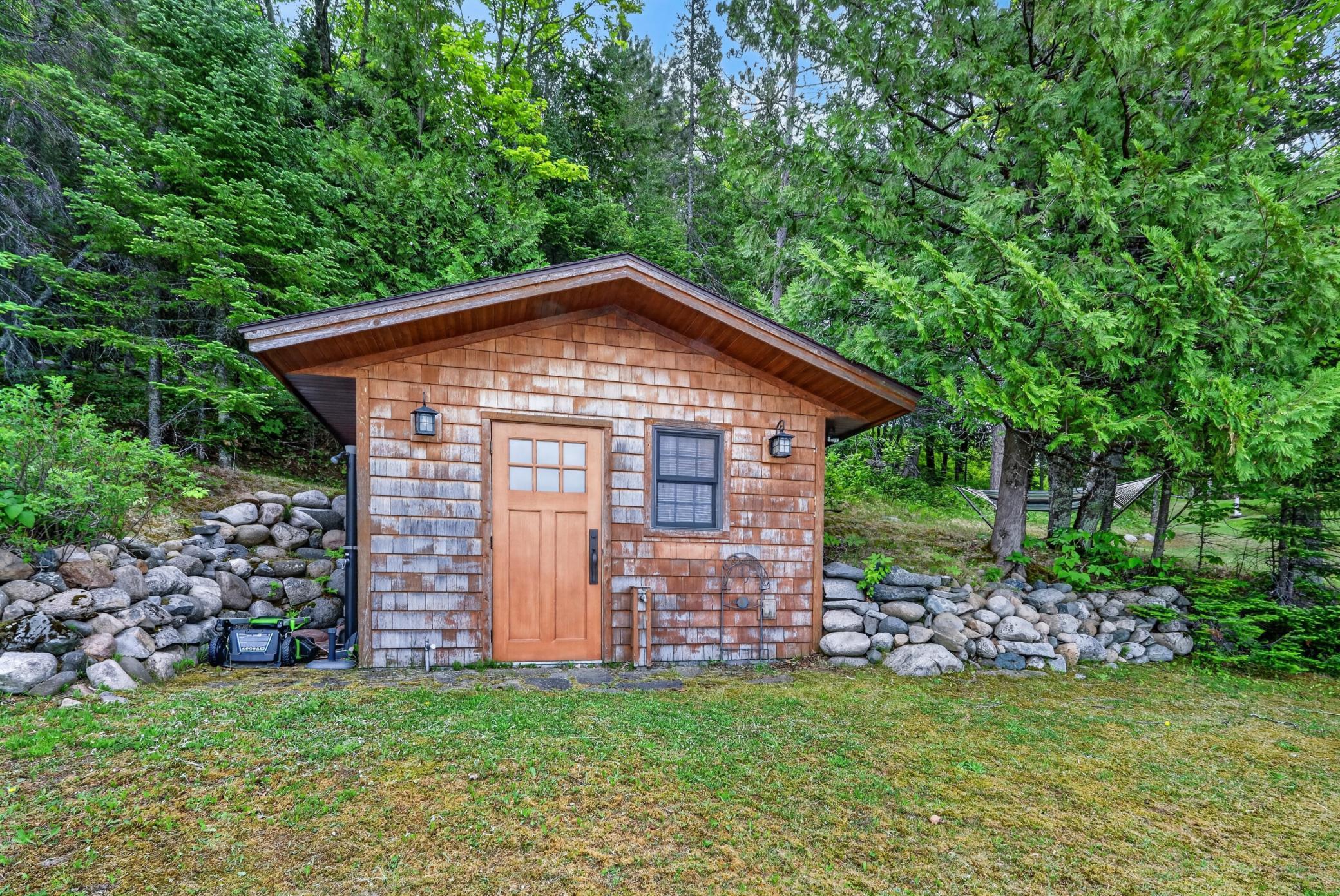 1967 single family home for sale at 35794 N Moose Point Road in Grand Rapids, MN — 2 bed, 1 bath (photo 4 of 35)