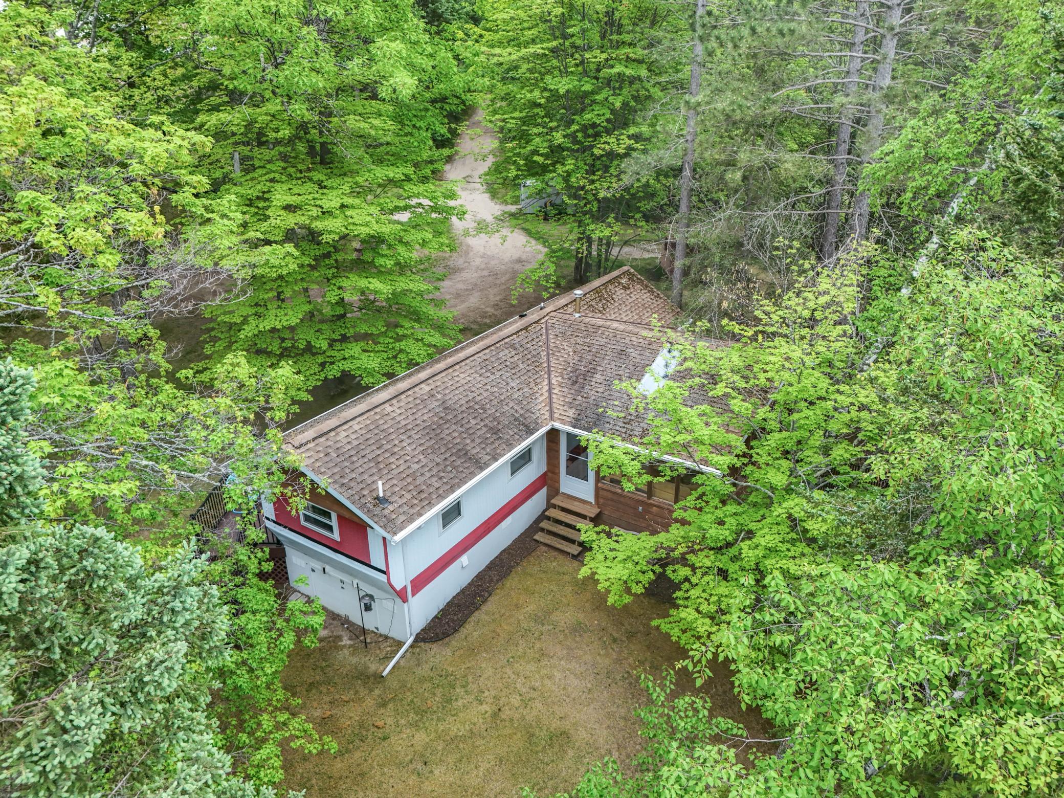 1967 single family home for sale at 35794 N Moose Point Road in Grand Rapids, MN — 2 bed, 1 bath (photo 9 of 35)