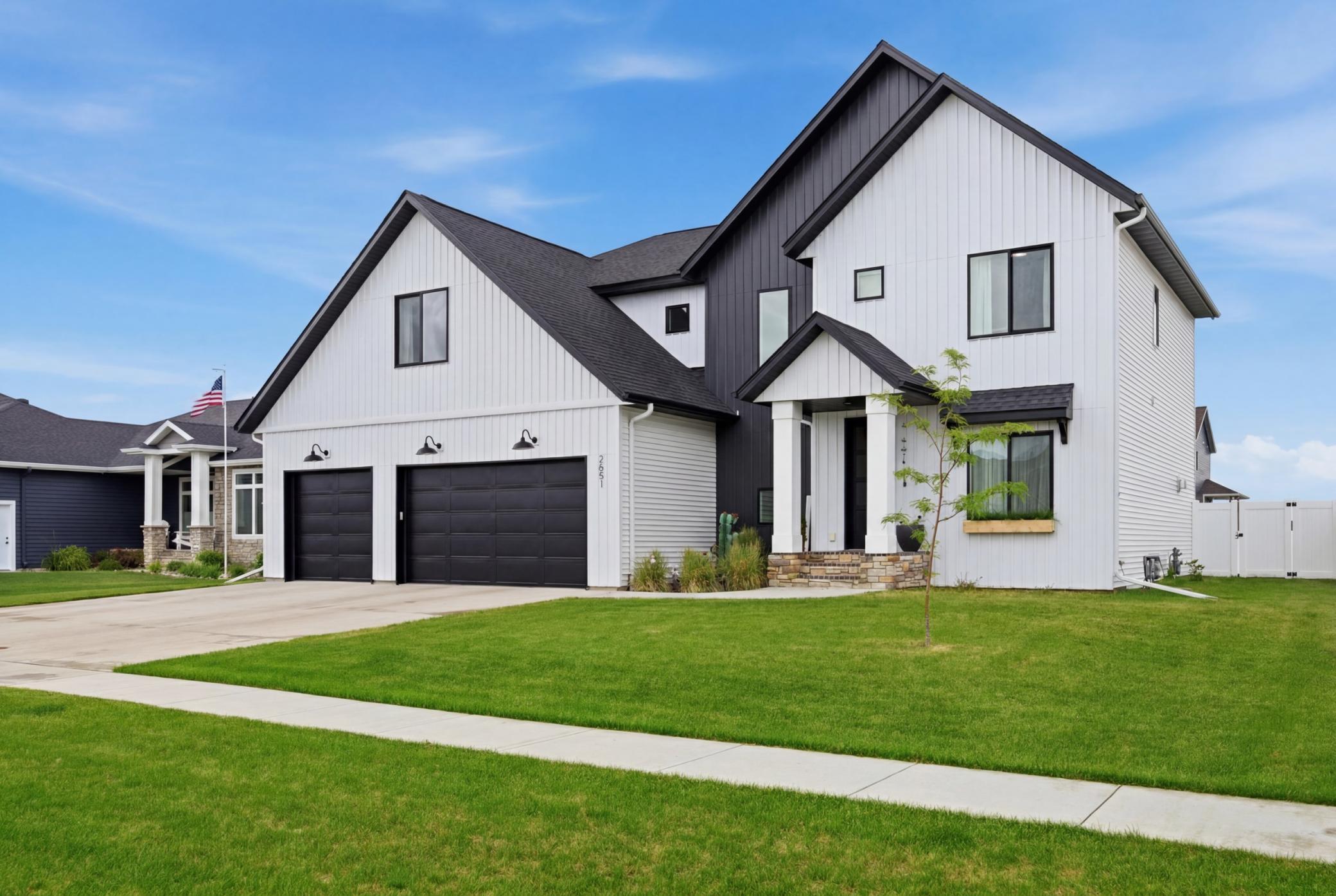 2651 Golden S Lane, Fargo ND 58104 - Photo 2 of 51