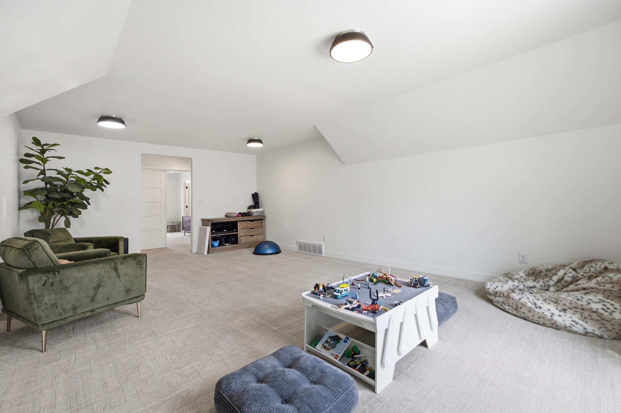 2651 Golden S Lane, Fargo ND 58104 - Photo 14 of 51