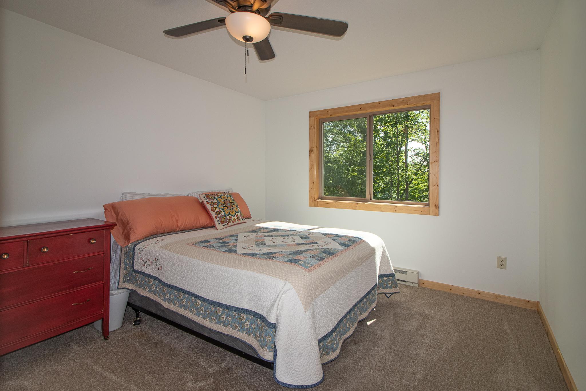 2019 single family home for sale at 22281 Shadow Point Road in Emily, MN — 5 bed, 2 bath (photo 19 of 47)