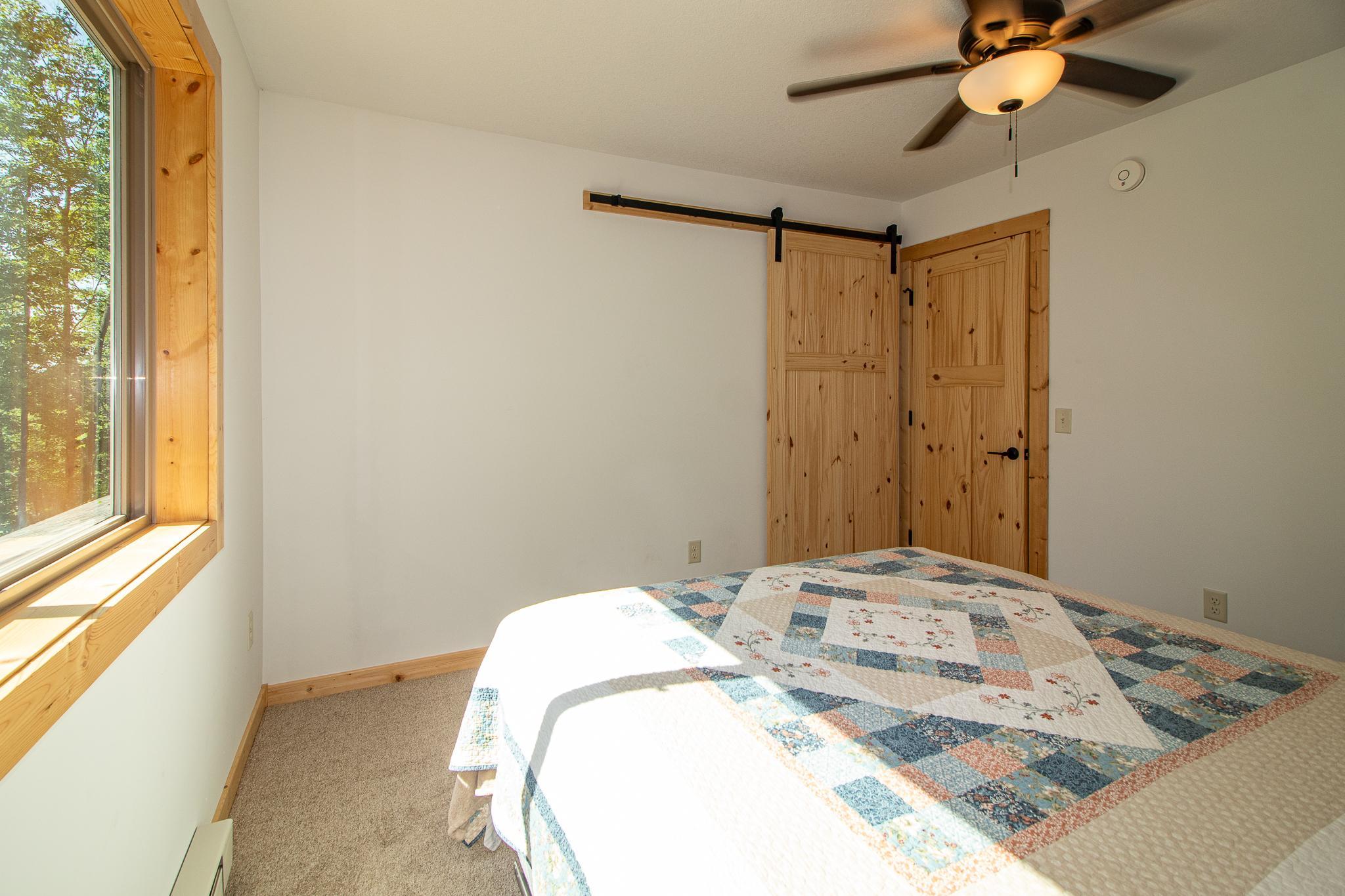 2019 single family home for sale at 22281 Shadow Point Road in Emily, MN — 5 bed, 2 bath (photo 20 of 47)