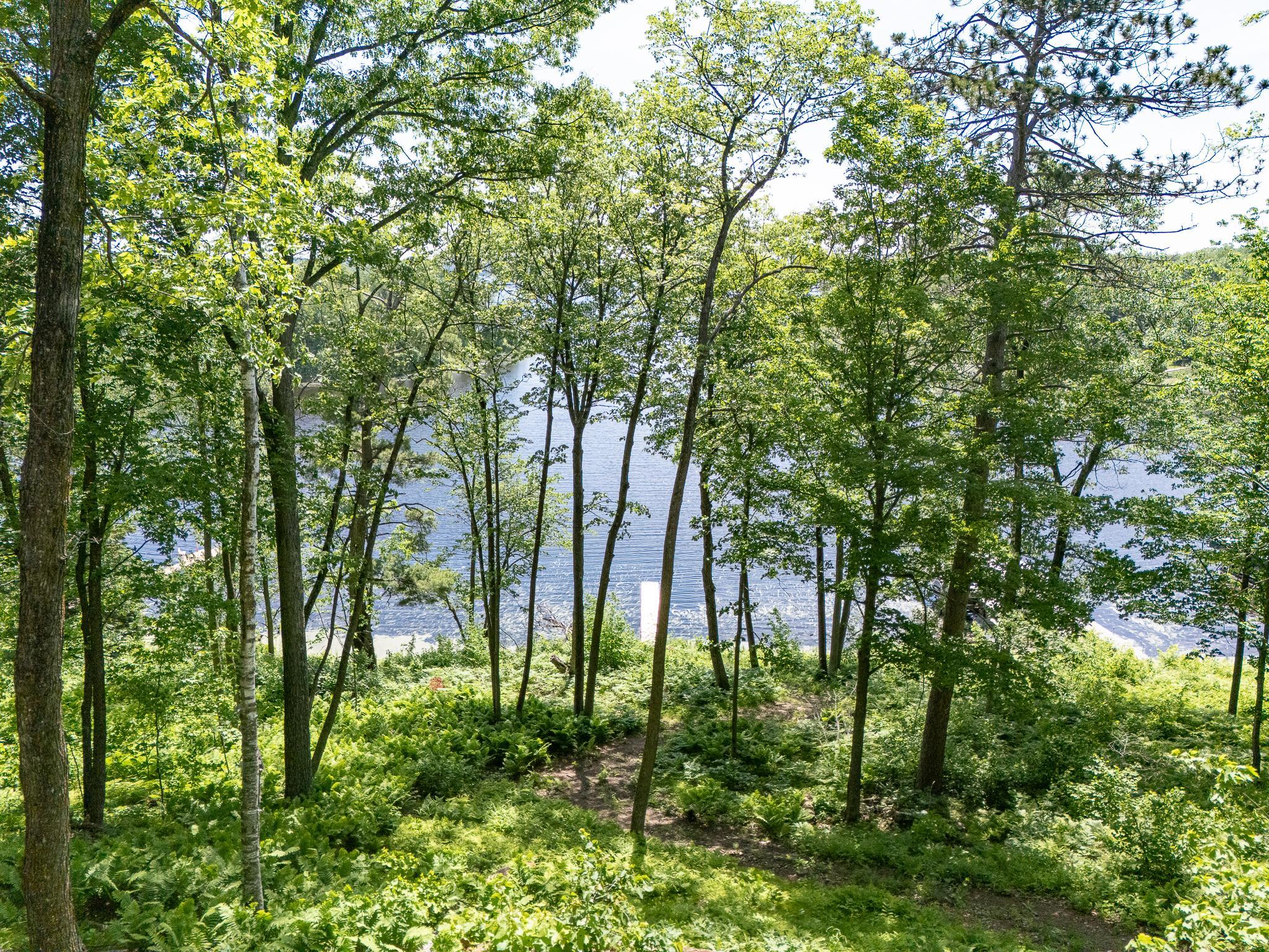 2019 single family home for sale at 22281 Shadow Point Road in Emily, MN — 5 bed, 2 bath (photo 3 of 47)