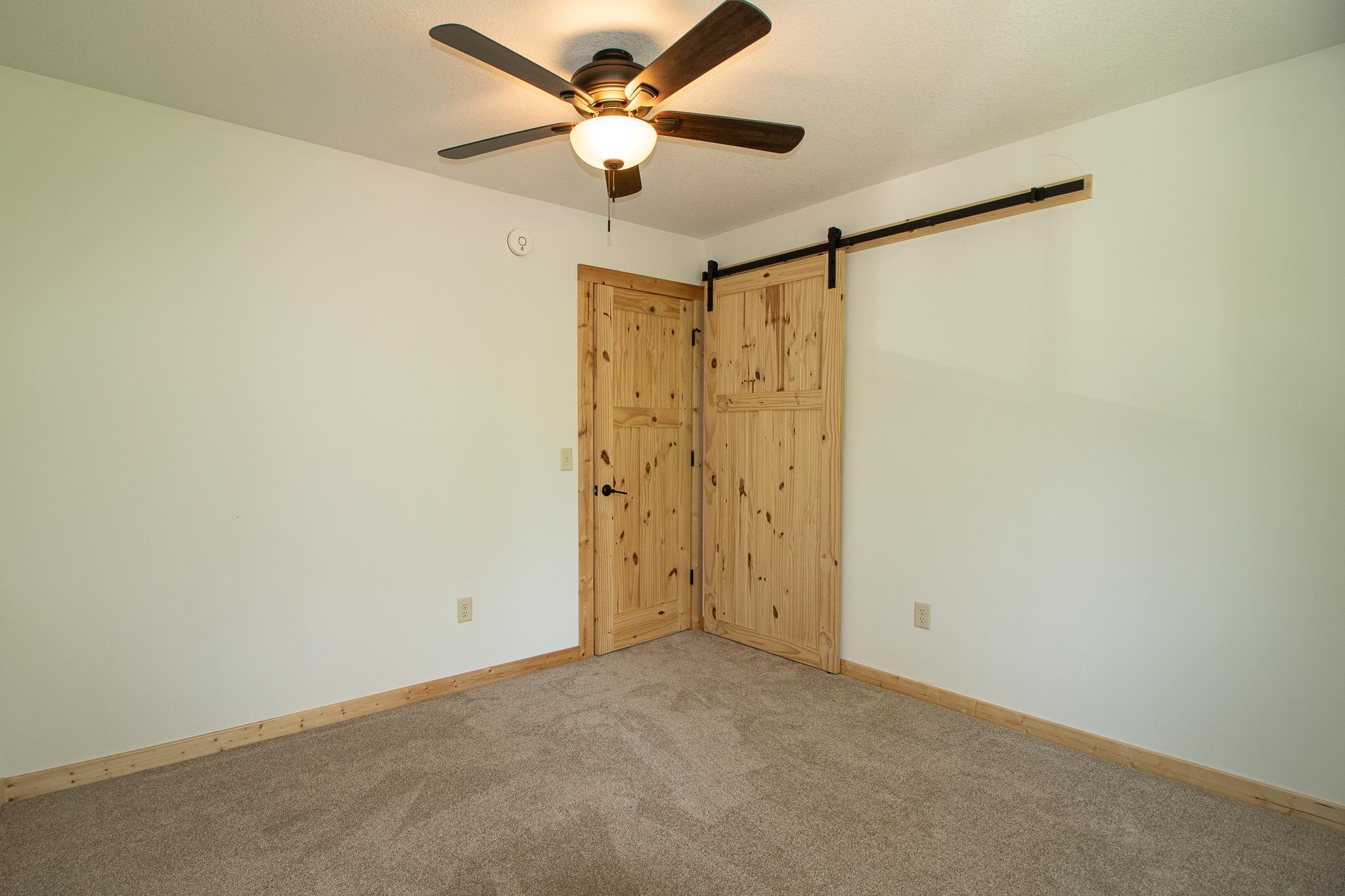 2019 single family home for sale at 22281 Shadow Point Road in Emily, MN — 5 bed, 2 bath (photo 25 of 47)