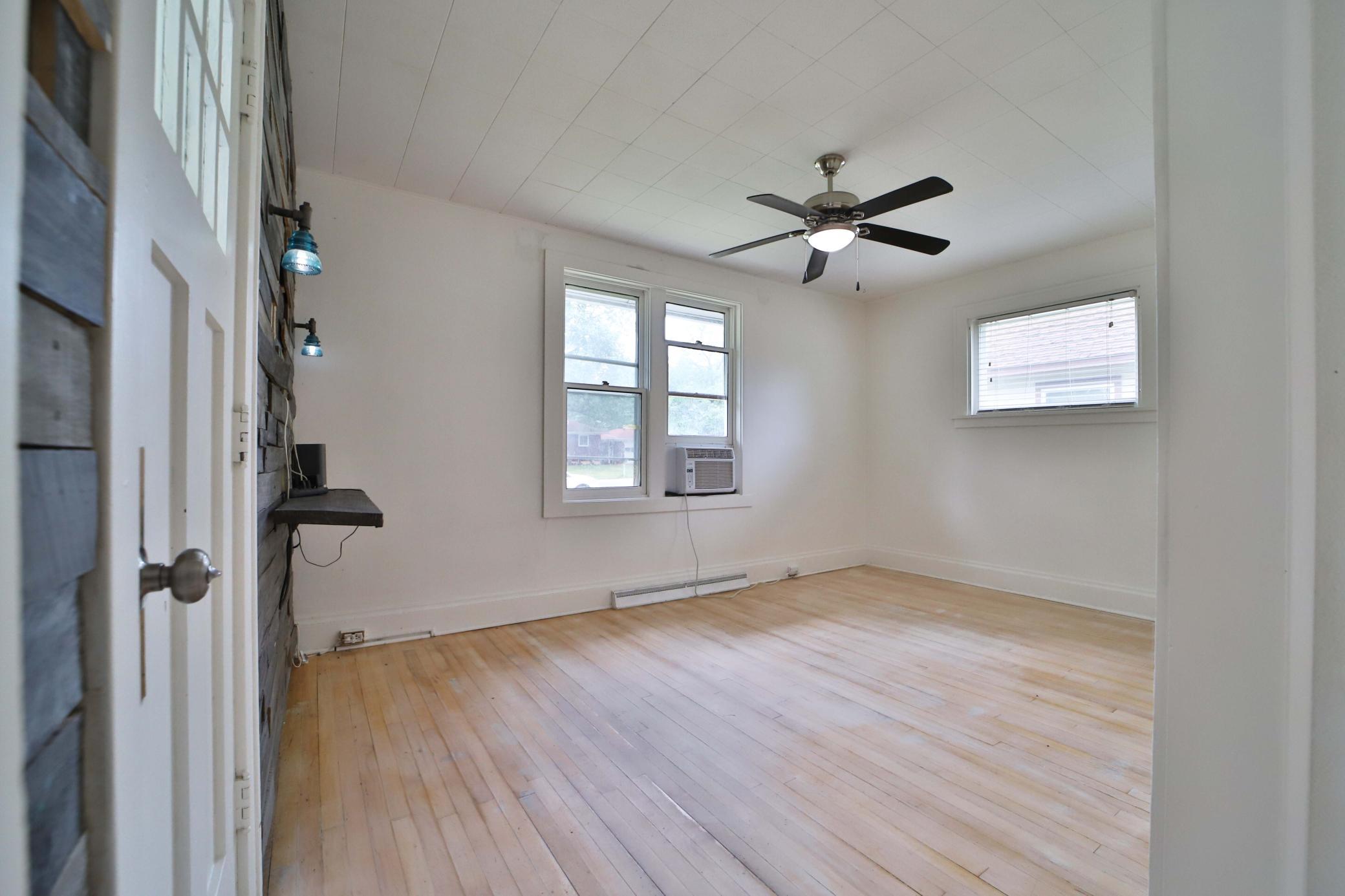 415 1st Street SW, Crosby MN 56441 - Photo 4 of 47
