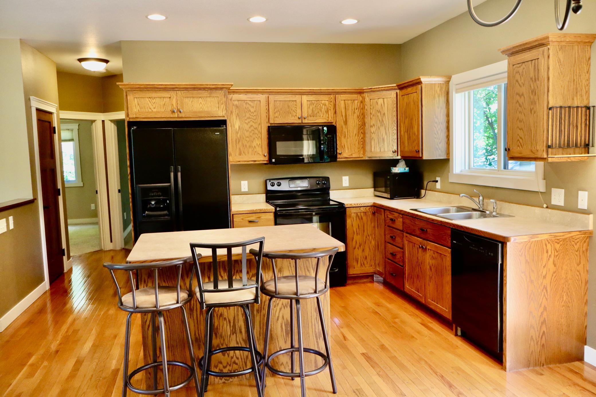 2010 single family home for sale at 11832 Ironwood Drive in Baxter, MN — 4 bed, 2 bath (photo 13 of 30)