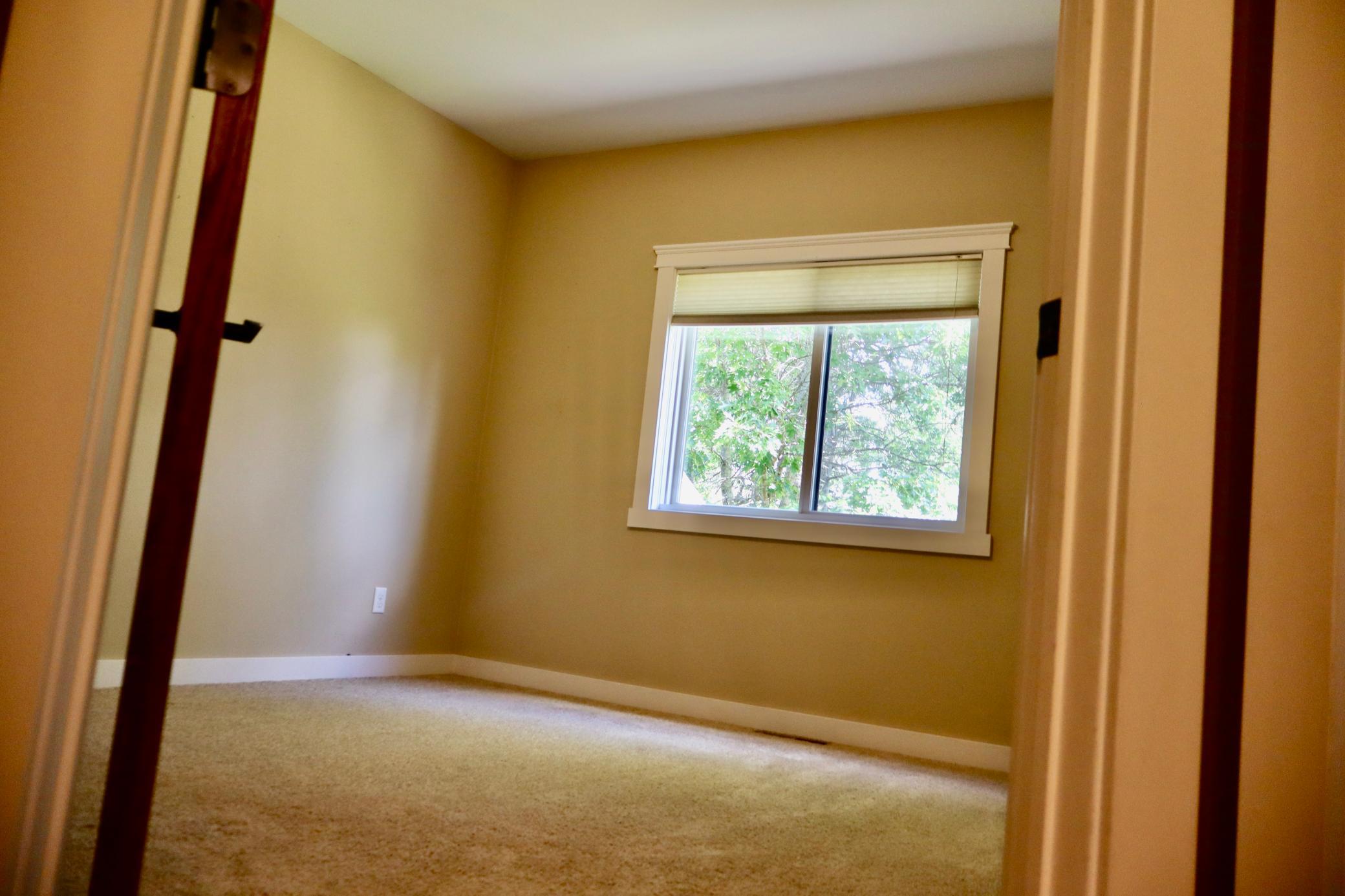 2010 single family home for sale at 11832 Ironwood Drive in Baxter, MN — 4 bed, 2 bath (photo 16 of 30)