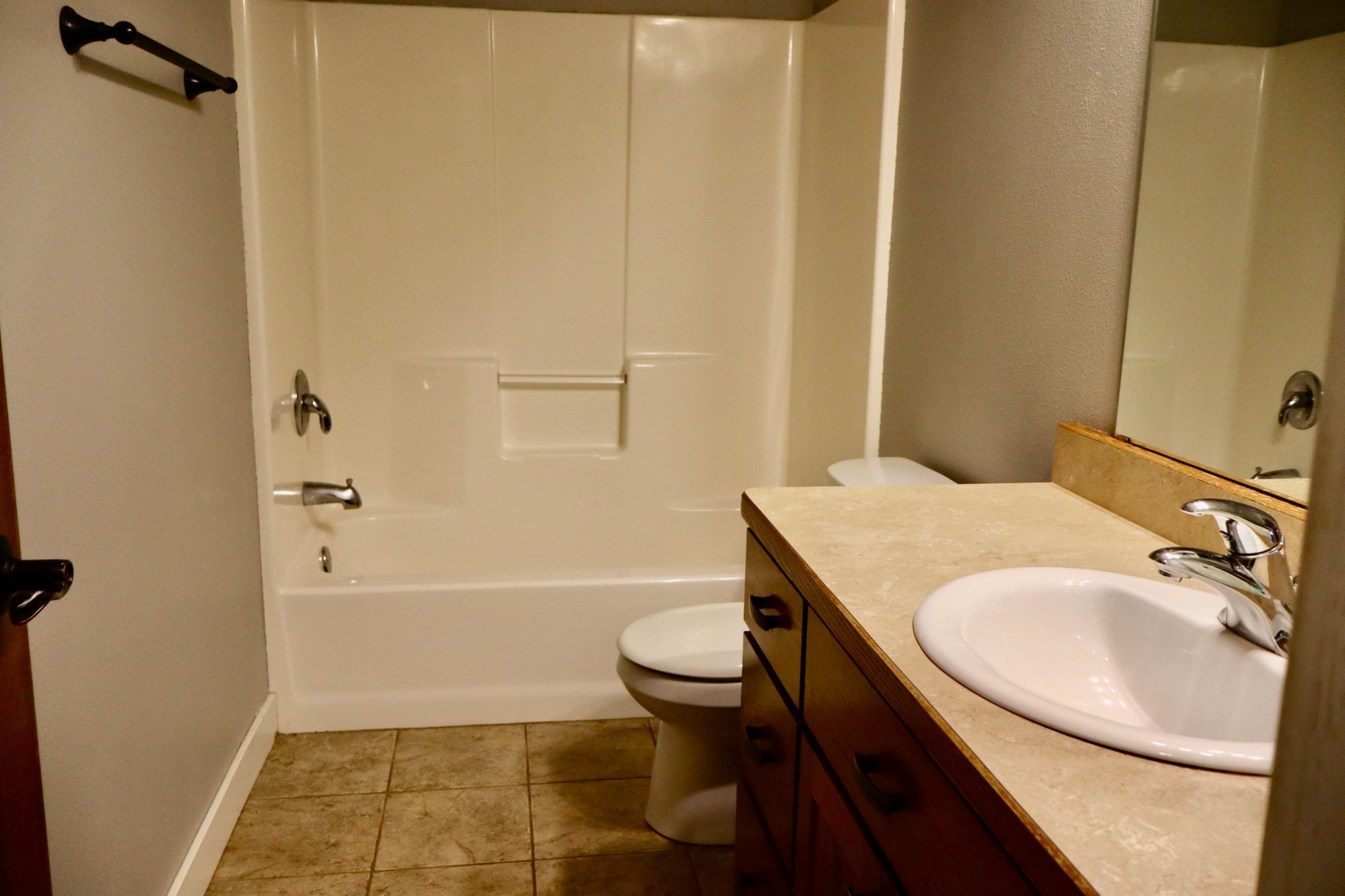 2010 single family home for sale at 11832 Ironwood Drive in Baxter, MN — 4 bed, 2 bath (photo 19 of 30)