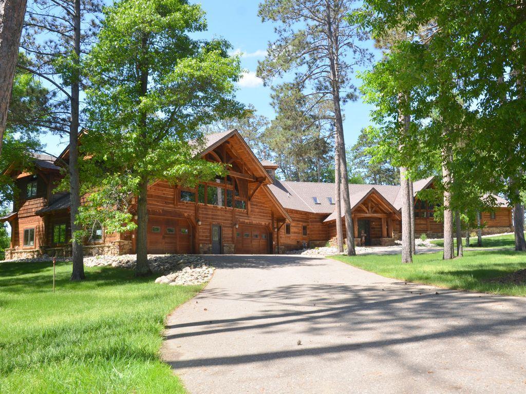 2007 single family home for sale at 1009 Bear Path Drive in Park Rapids, MN — 5 bed, 5 bath (photo 11 of 77)