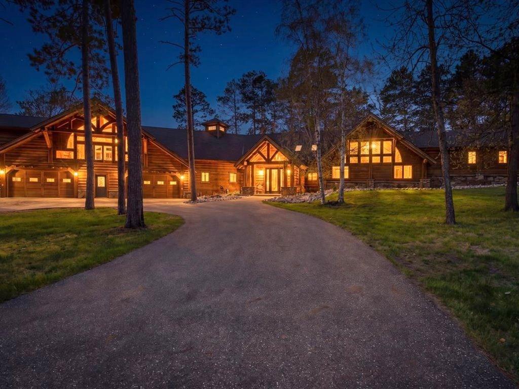 2007 single family home for sale at 1009 Bear Path Drive in Park Rapids, MN — 5 bed, 5 bath (photo 13 of 77)