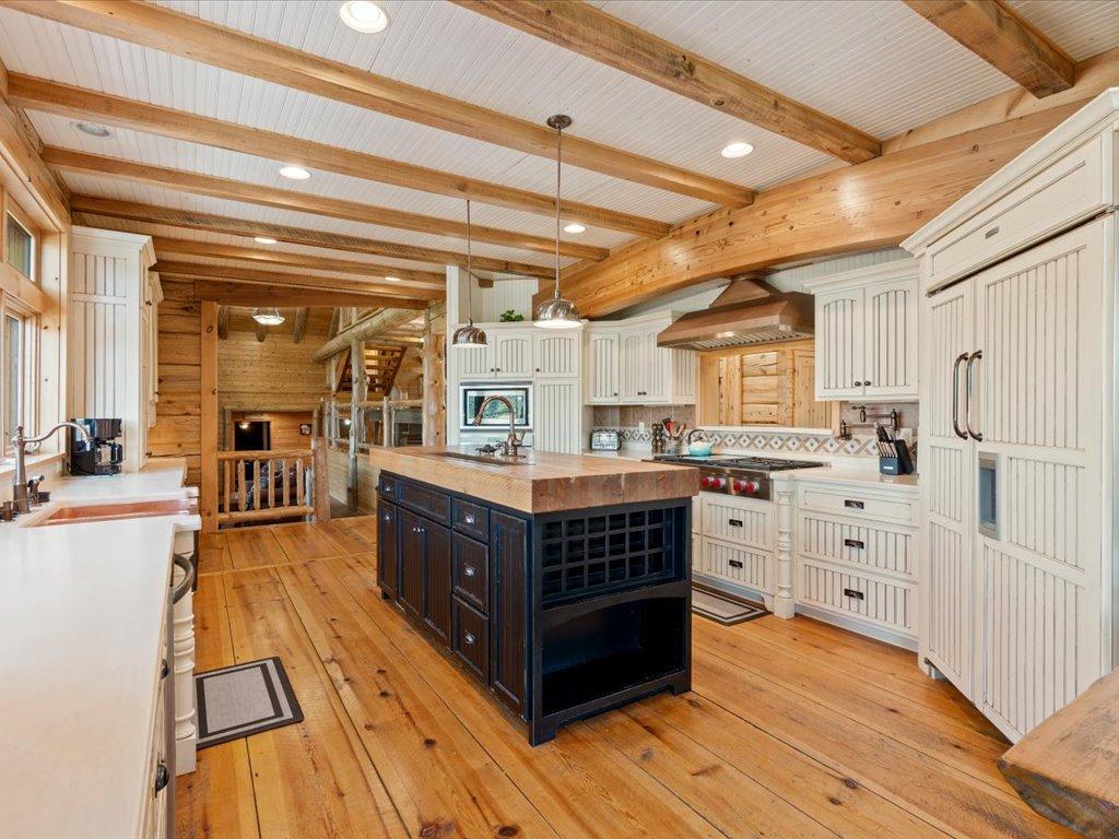 2007 single family home for sale at 1009 Bear Path Drive in Park Rapids, MN — 5 bed, 5 bath (photo 18 of 77)