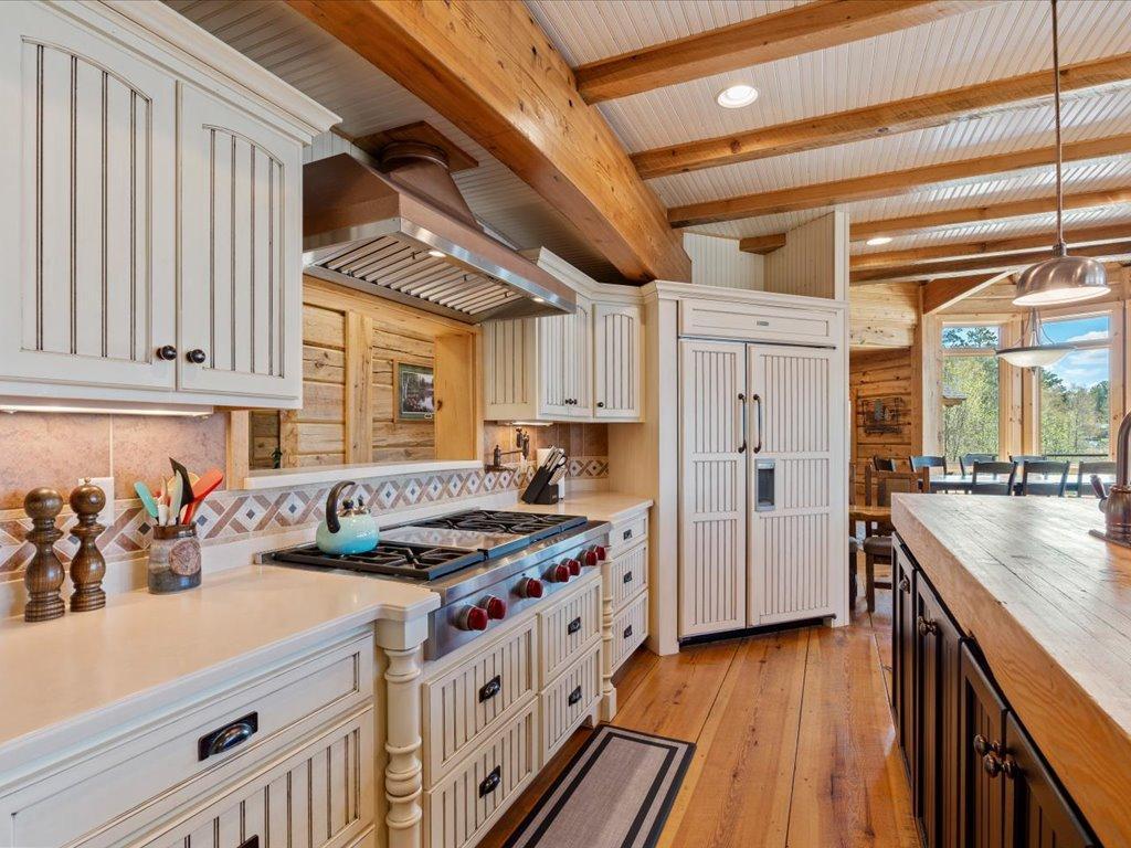 2007 single family home for sale at 1009 Bear Path Drive in Park Rapids, MN — 5 bed, 5 bath (photo 20 of 77)