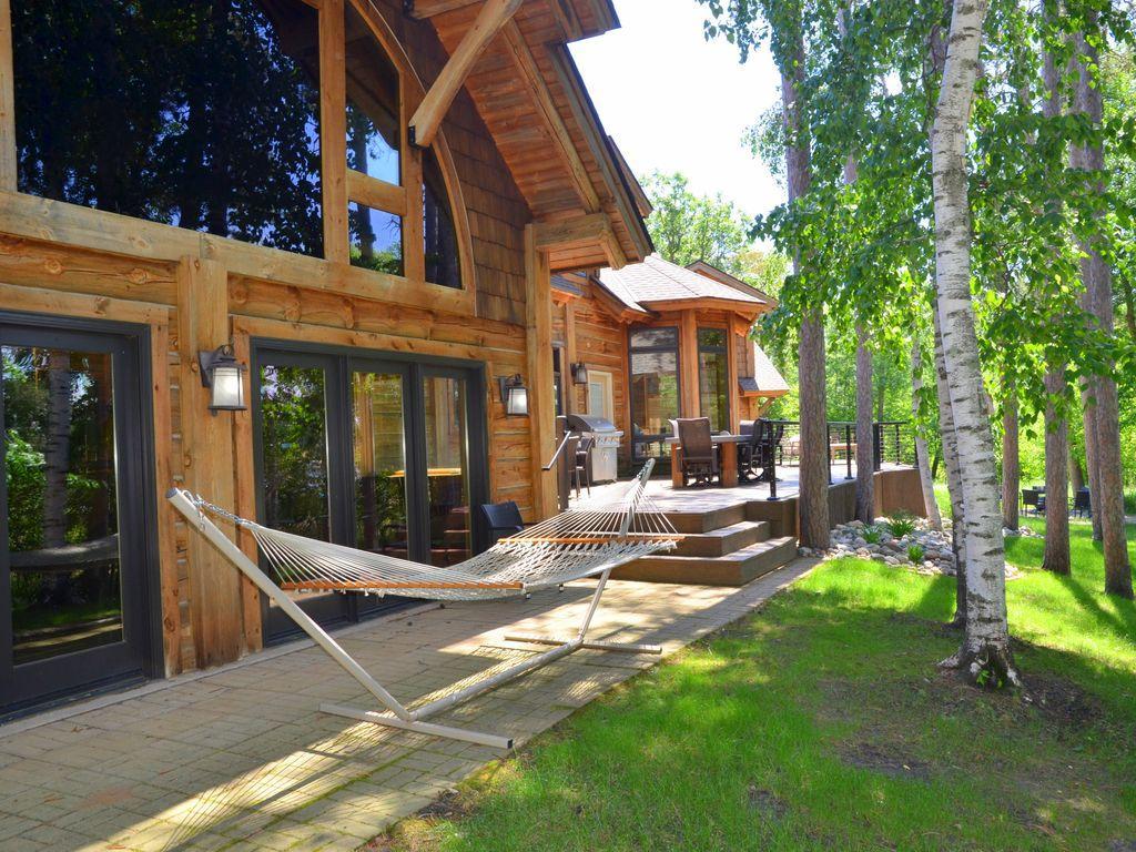 2007 single family home for sale at 1009 Bear Path Drive in Park Rapids, MN — 5 bed, 5 bath (photo 5 of 77)
