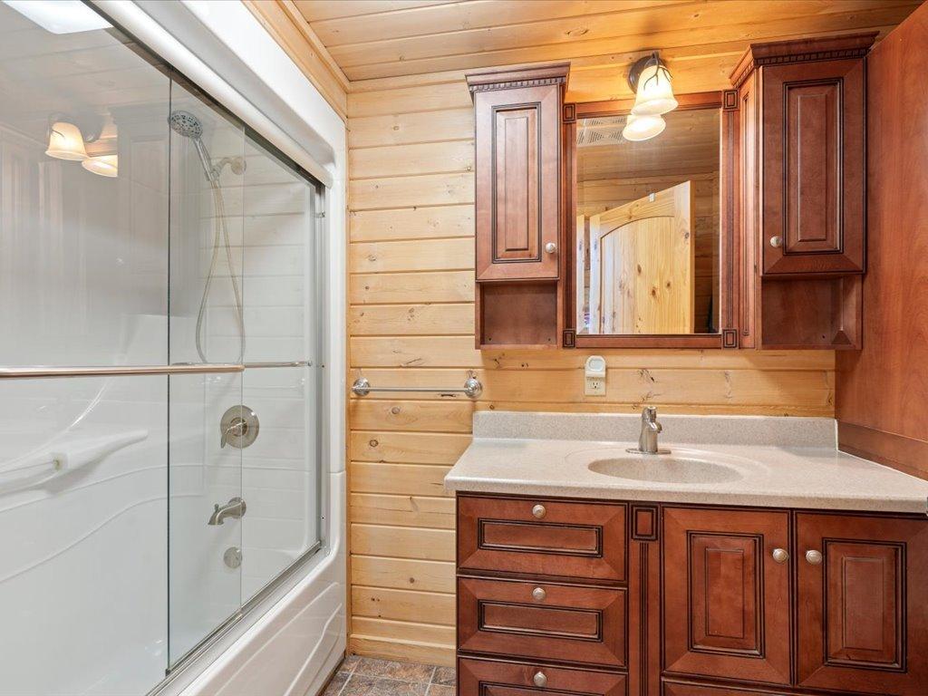 2007 single family home for sale at 1009 Bear Path Drive in Park Rapids, MN — 5 bed, 5 bath (photo 66 of 77)