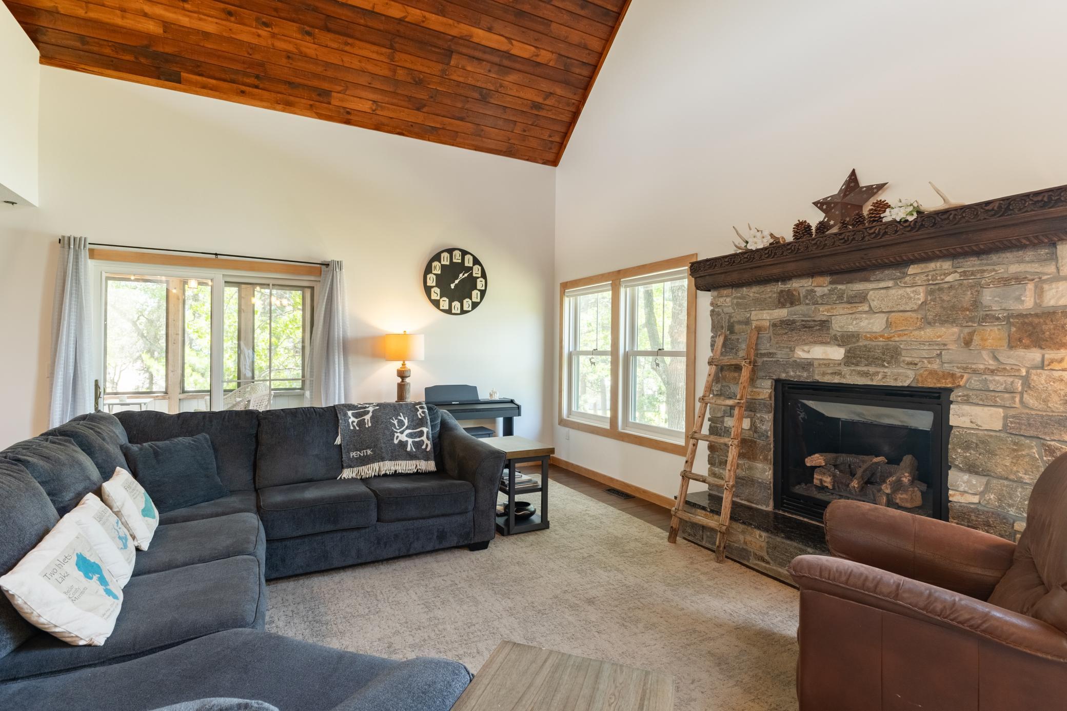 2013 single family home for sale at 15169 Cranberry Drive in Park Rapids, MN — 3 bed, 3 bath (photo 19 of 124)