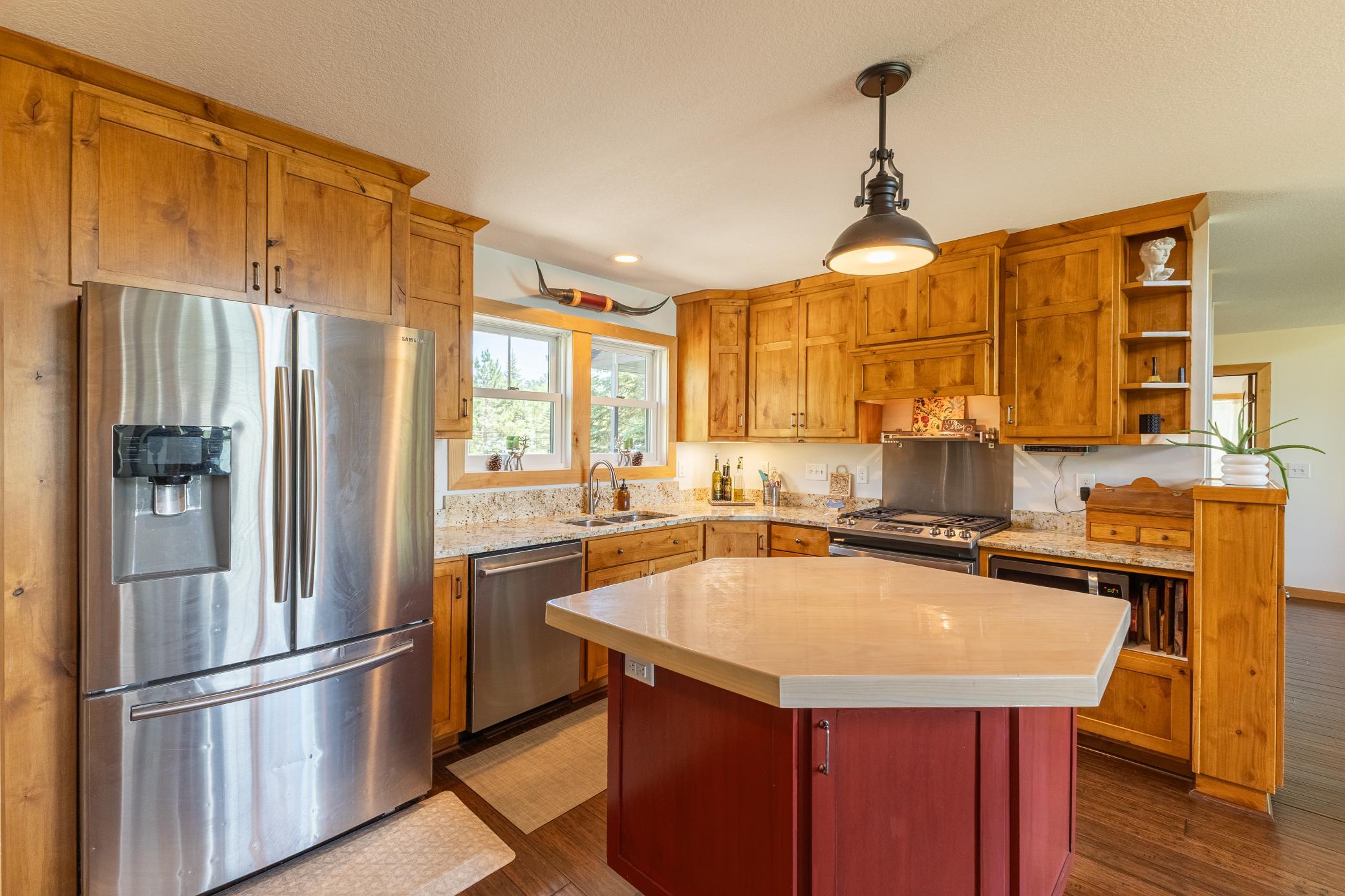 2013 single family home for sale at 15169 Cranberry Drive in Park Rapids, MN — 3 bed, 3 bath (photo 6 of 124)