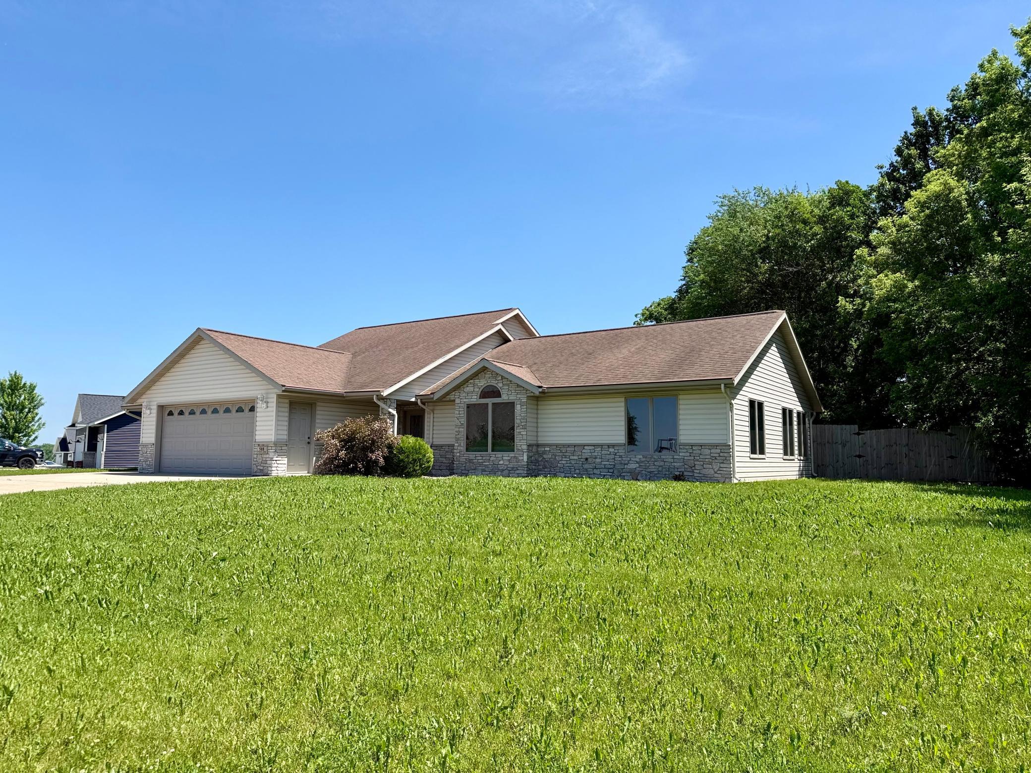 2006 single family home for sale at 508 Prairie Lane in Long Prairie, MN — 2 bed, 2 bath (photo 3 of 16)