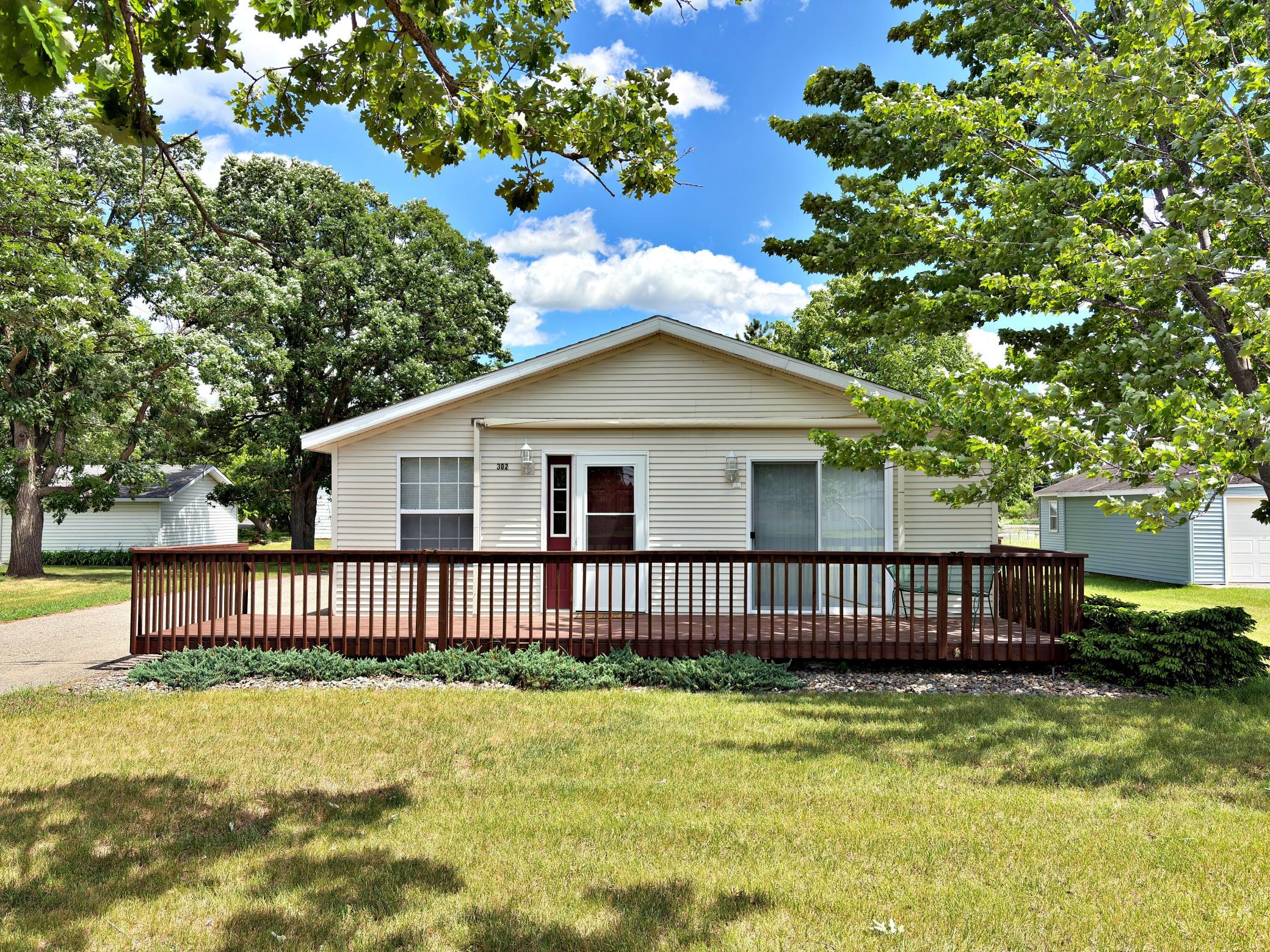 302 Central Avenue S, Park Rapids MN 56470 - Photo 2 of 28