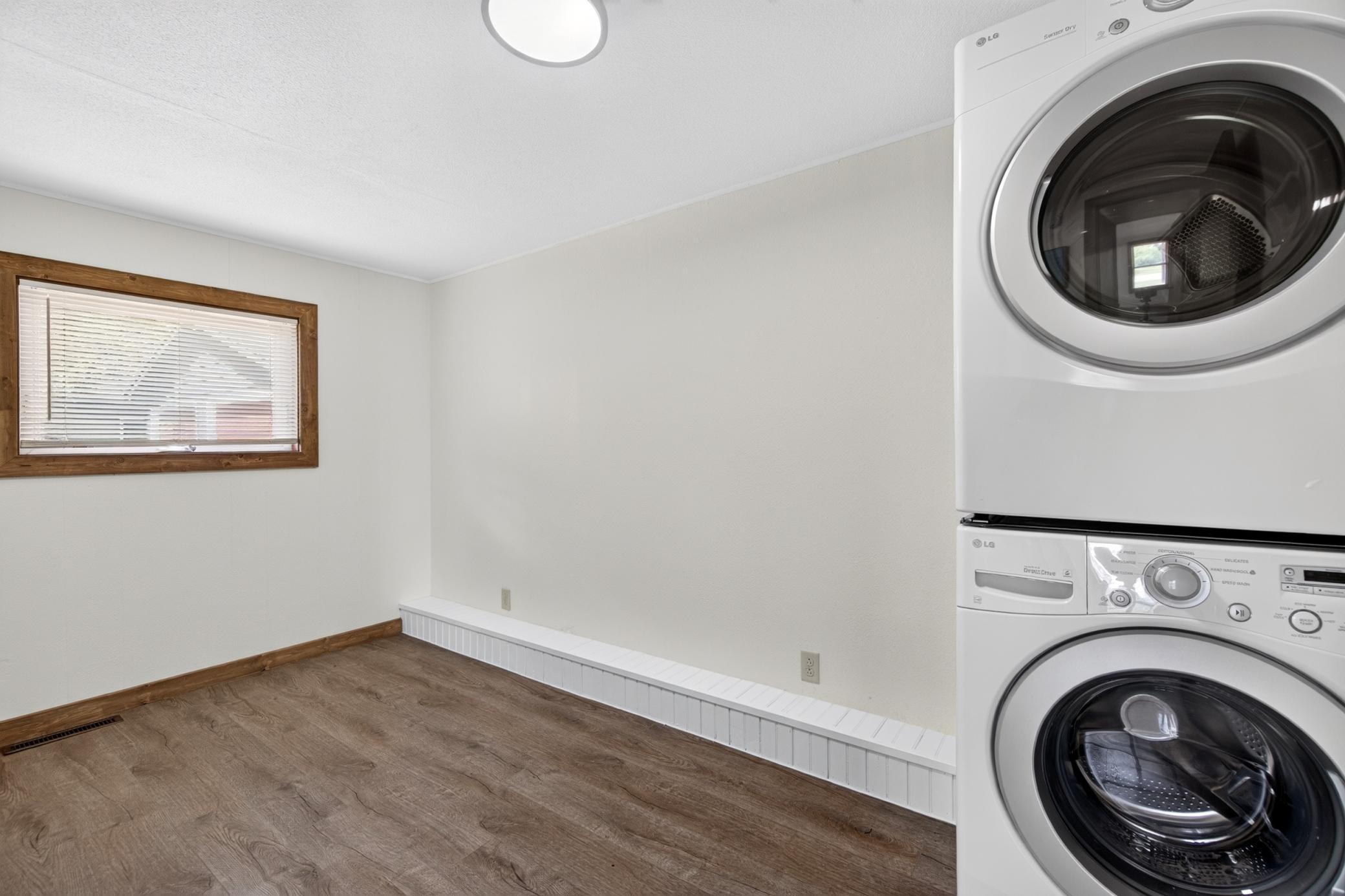 1946 single family home for sale at 213 Roosevelt Road SW in Bemidji, MN — 3 bed, 1 bath (photo 15 of 20)