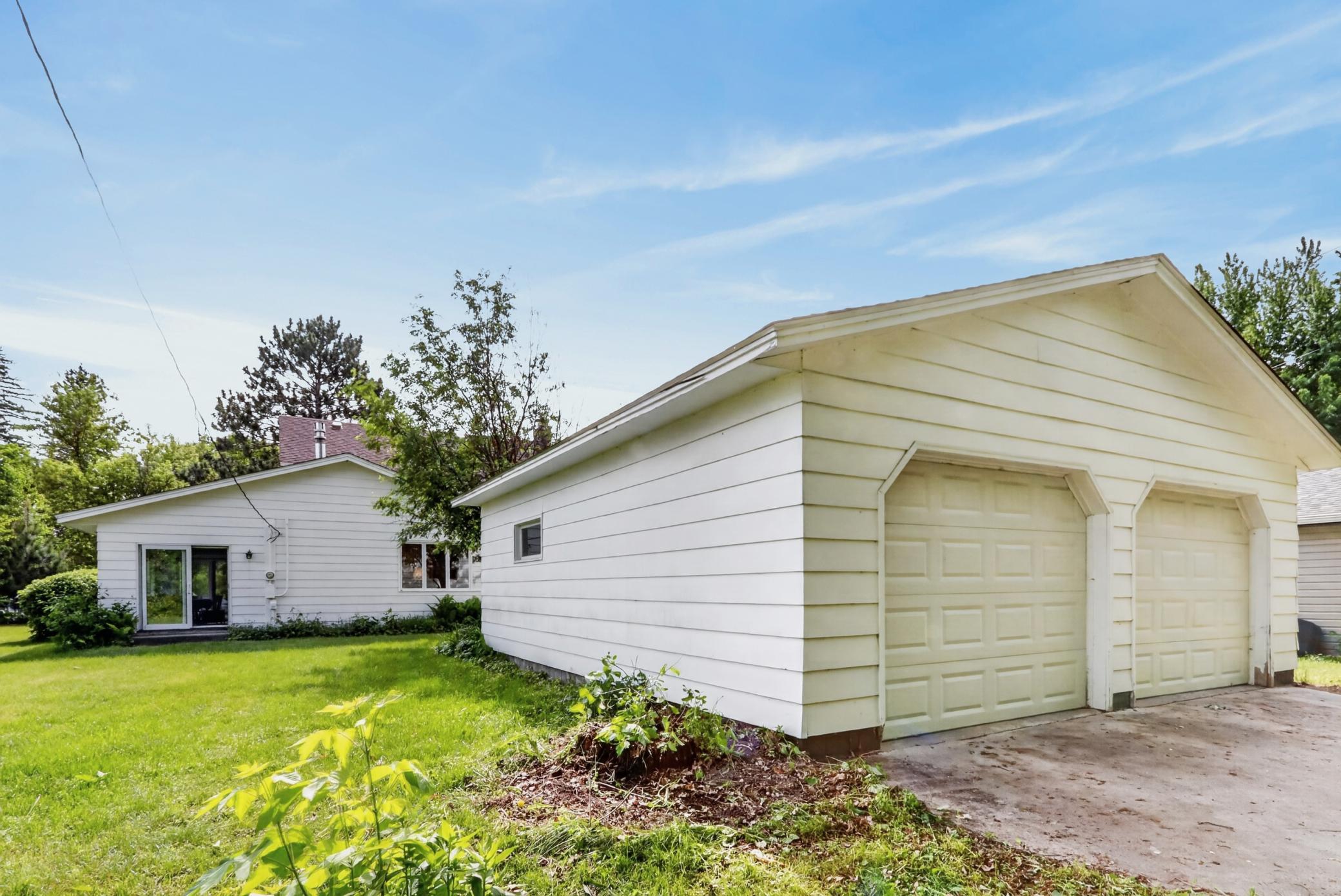 1939 single family home for sale at 1029 NW 1st Avenue in Grand Rapids, MN — 4 bed, 3 bath (photo 41 of 46)