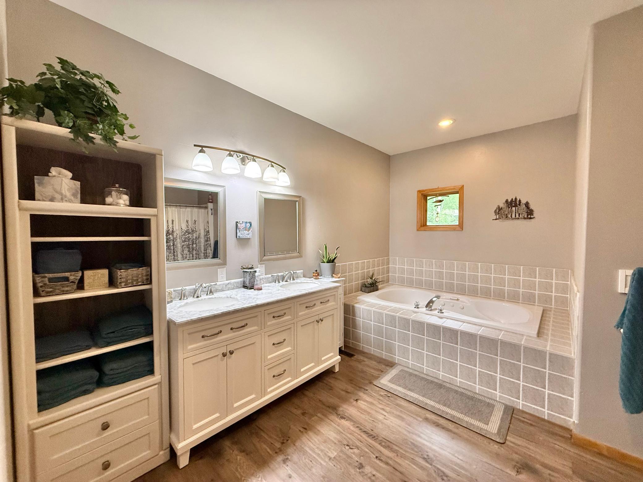 2000 single family home for sale at 32088 E Round Lake Rd in Ponsford, MN — 3 bed, 2 bath (photo 17 of 73)