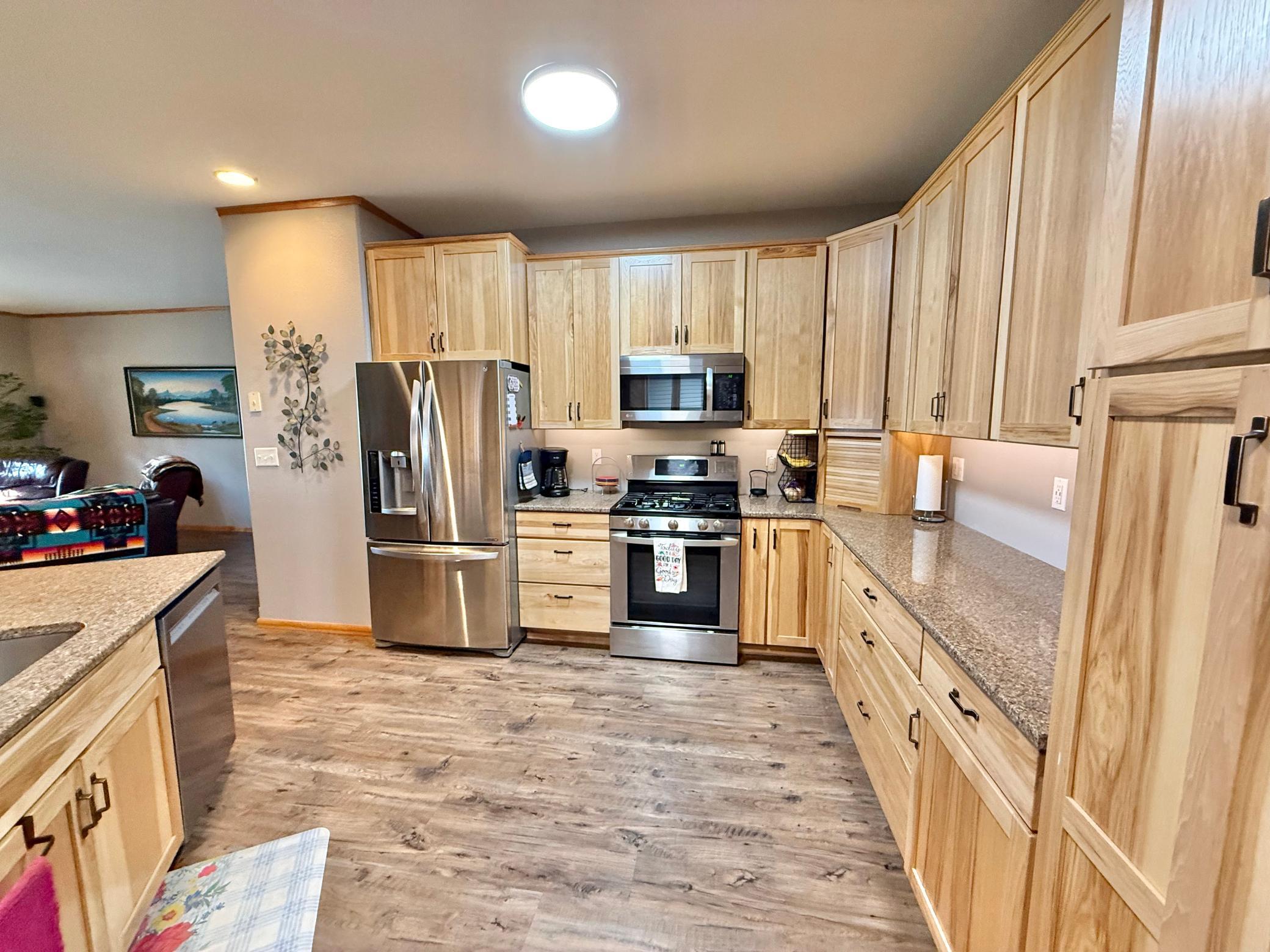 2000 single family home for sale at 32088 E Round Lake Rd in Ponsford, MN — 3 bed, 2 bath (photo 10 of 73)