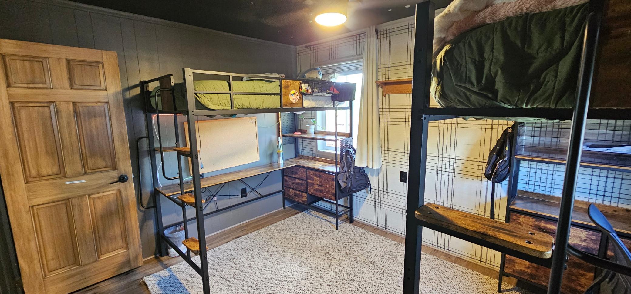 1970 single family home for sale at 1108 Irvine Avenue NW in Bemidji, MN — 3 bed, 2 bath (photo 23 of 52)
