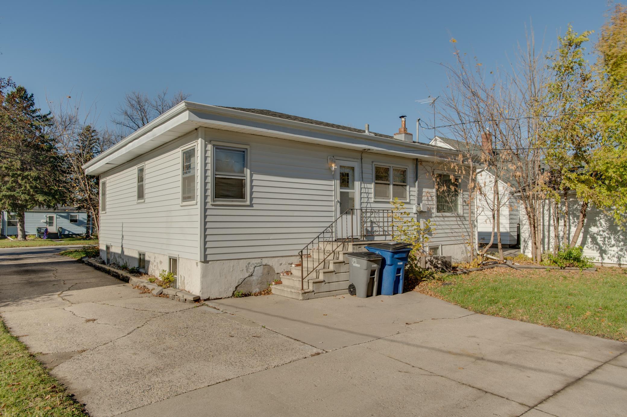614 16th Street N, Moorhead MN 56560 - Photo 37 of 49