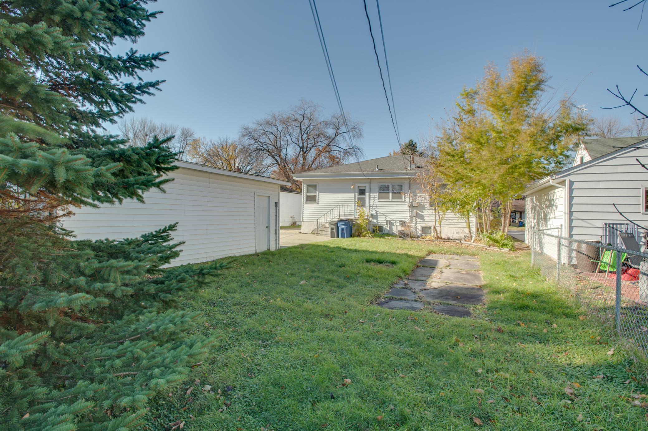 614 16th Street N, Moorhead MN 56560 - Photo 43 of 49