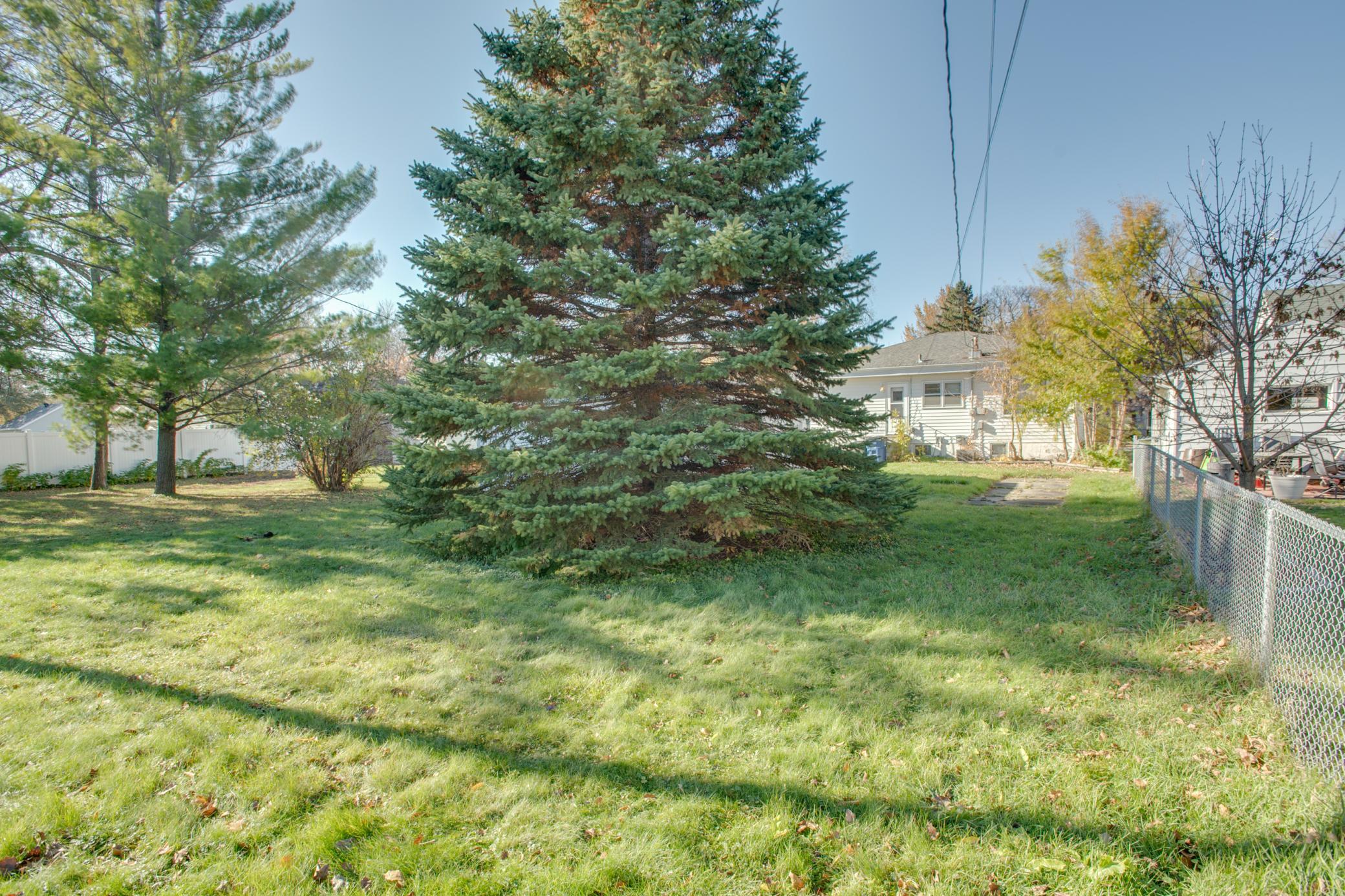 614 16th Street N, Moorhead MN 56560 - Photo 44 of 49