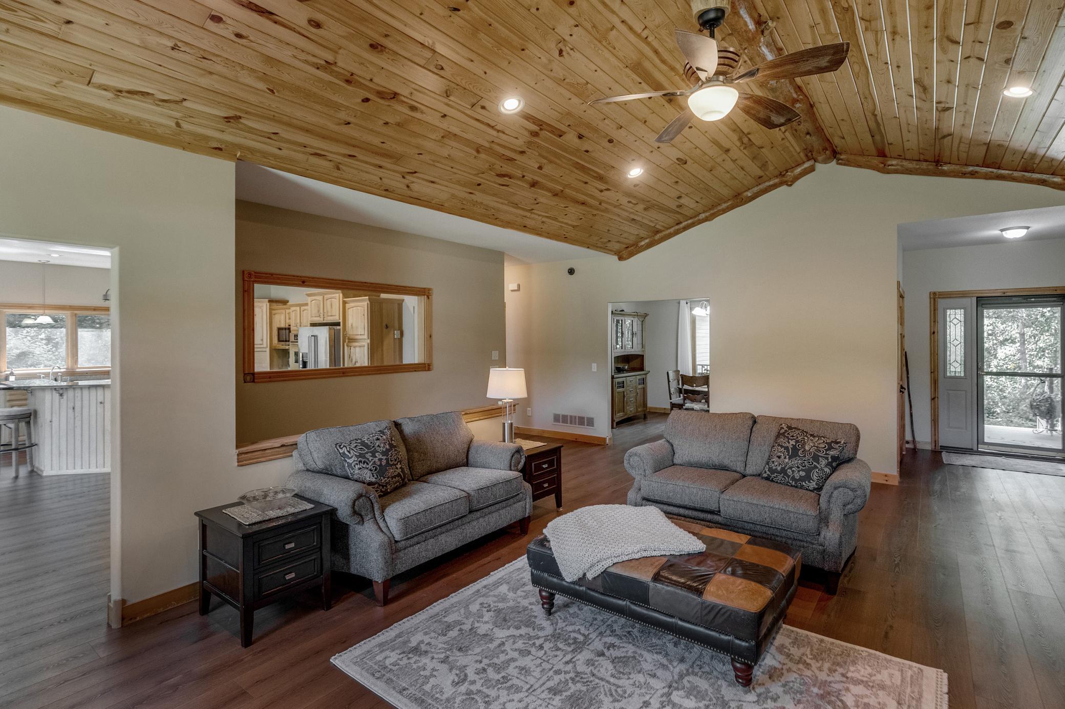 2005 single family home for sale at 5698 Kander Court in Nisswa, MN — 5 bed, 4 bath (photo 13 of 59)
