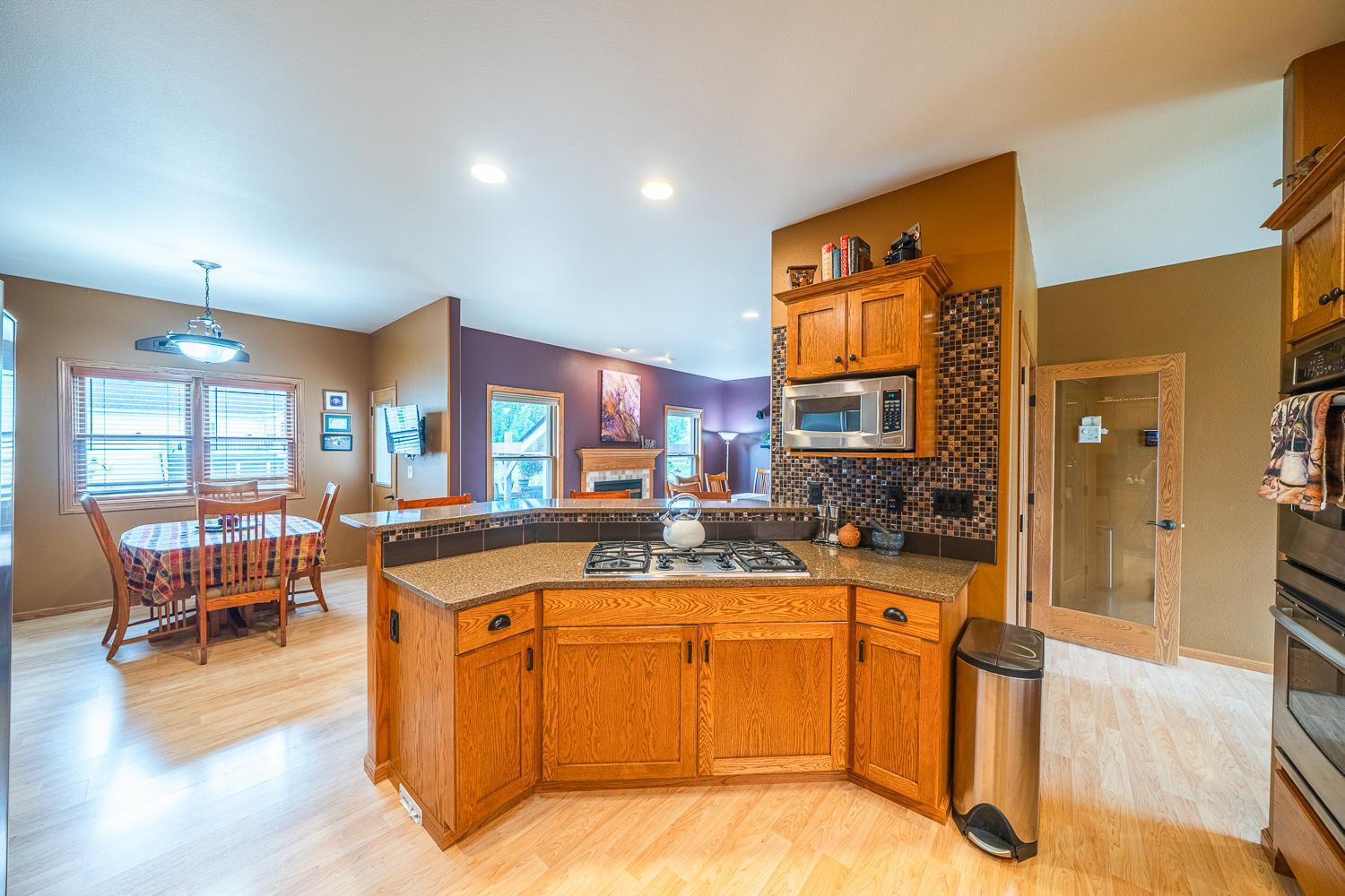 969 32nd Street S, Moorhead MN 56560 - Photo 17 of 46