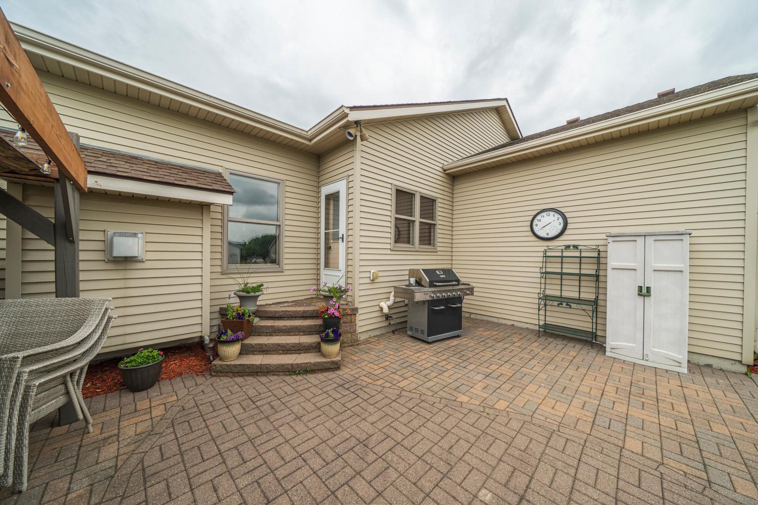 969 32nd Street S, Moorhead MN 56560 - Photo 9 of 46