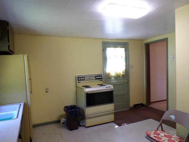 201 Greenwood Street E, Thief River Falls MN 56701 - Photo 6 of 32