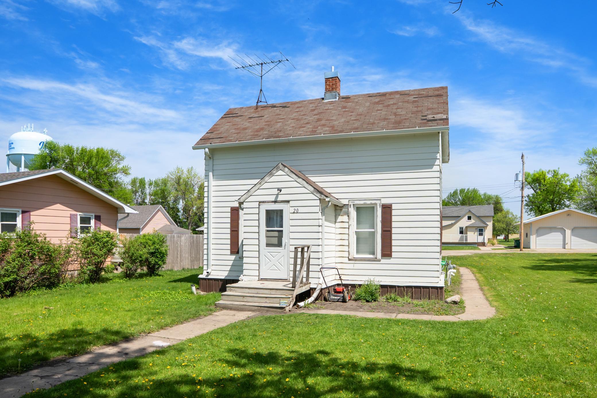 20 5th Avenue SE, Mayville ND 58257 - Photo 2 of 4