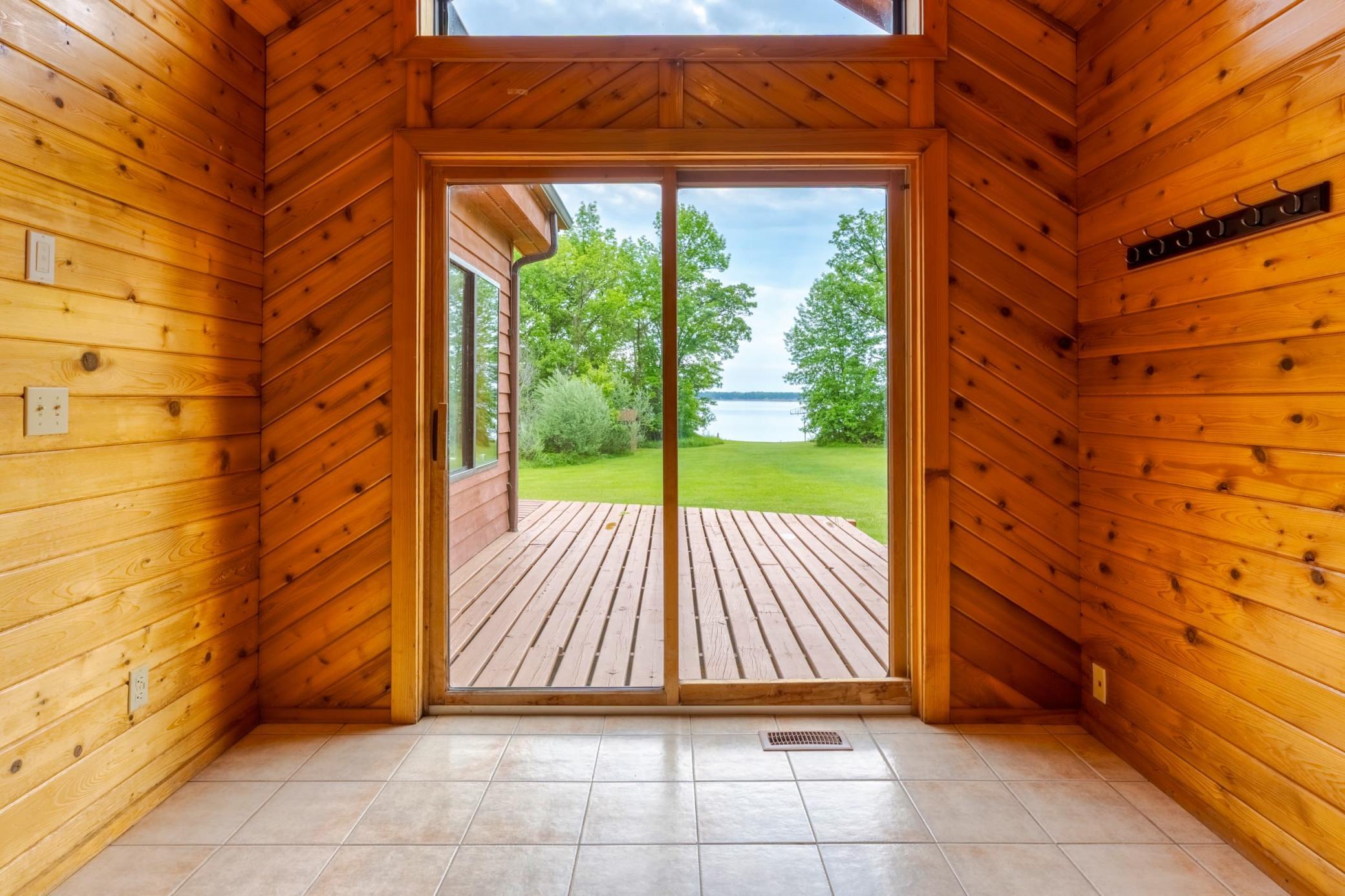 1972 single family home for sale at 51892 Wildflower Drive in Bemidji, MN — 4 bed, 3 bath (photo 17 of 48)