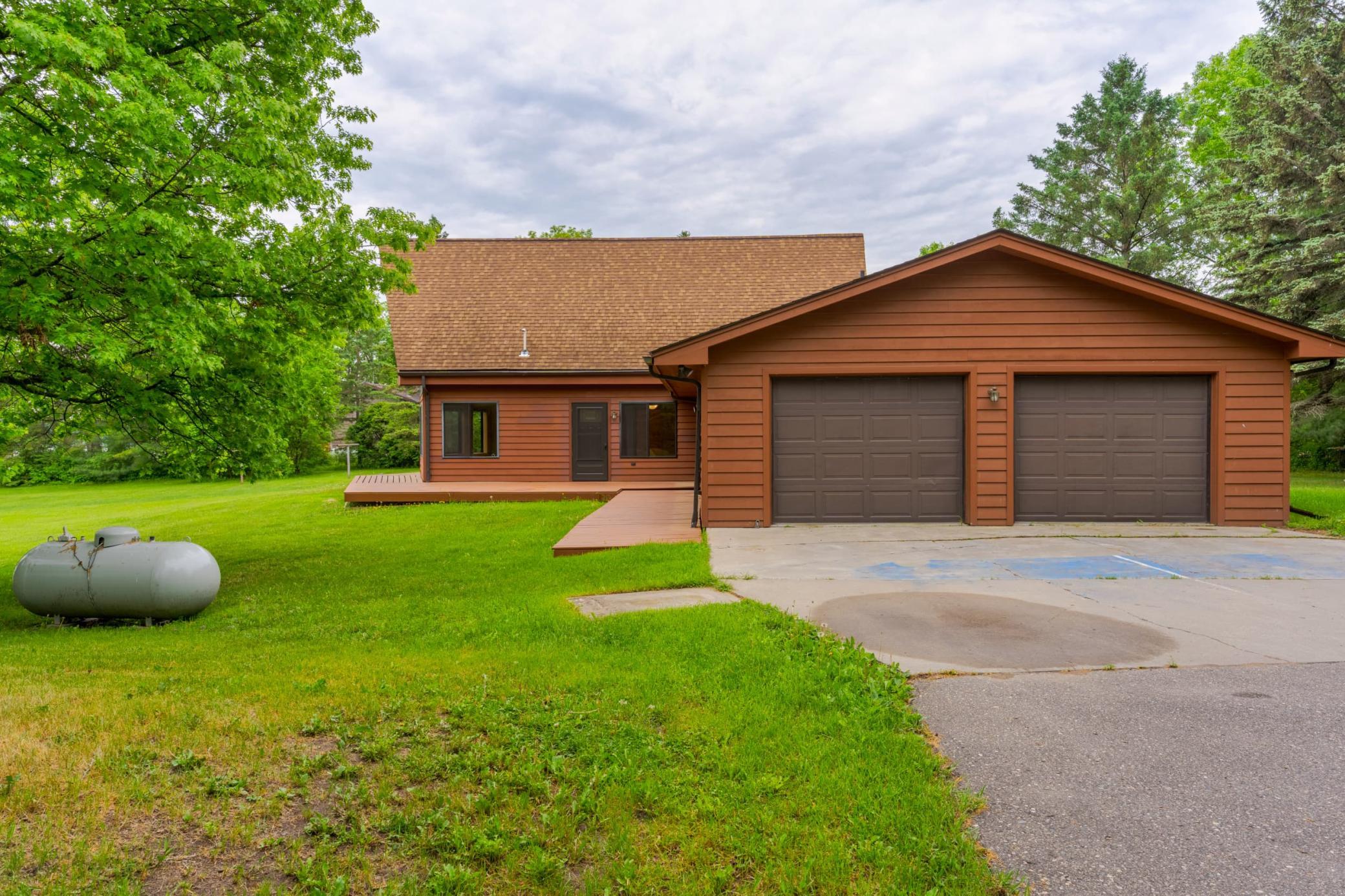 1972 single family home for sale at 51892 Wildflower Drive in Bemidji, MN — 4 bed, 3 bath (photo 20 of 48)