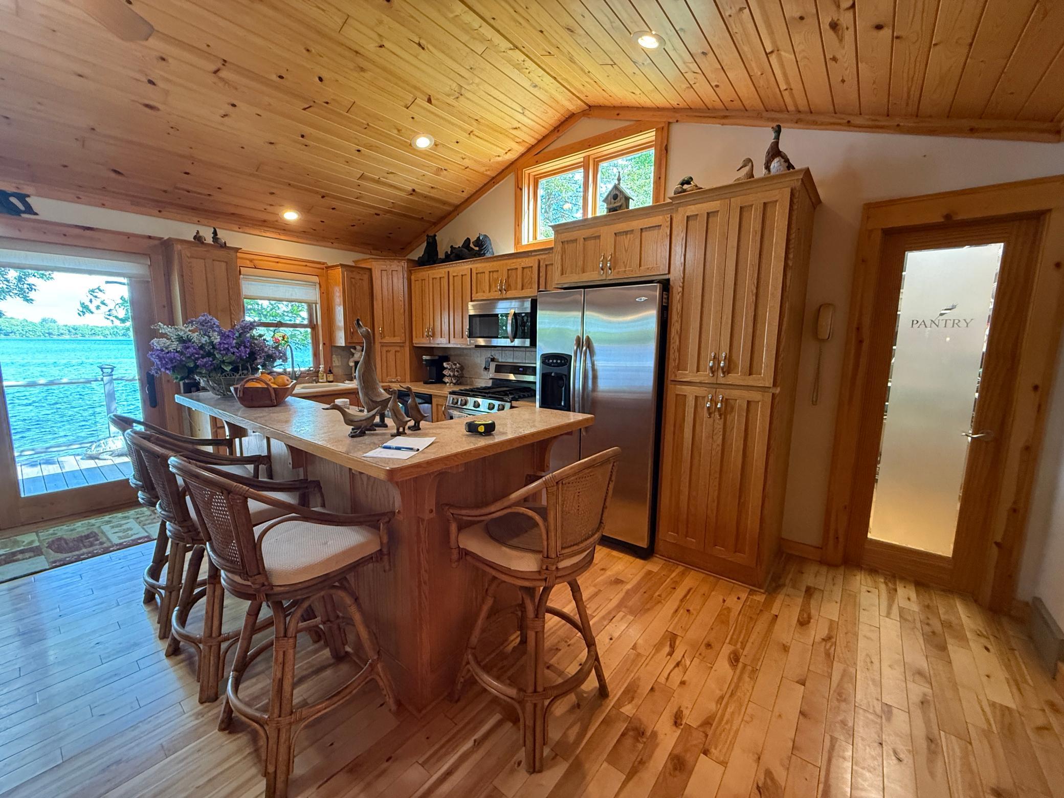 2006 single family home for sale at 32673 308th Place in Aitkin, MN — 3 bed, 3 bath (photo 10 of 33)