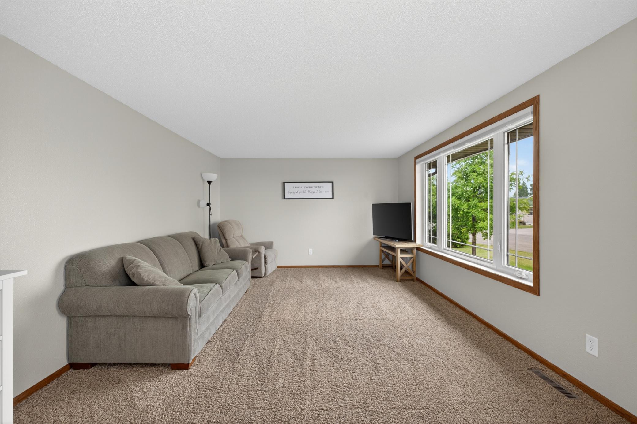 1980 single family home for sale at 101 Grant Street in Finley, ND — 3 bed, 2 bath (photo 29 of 36)